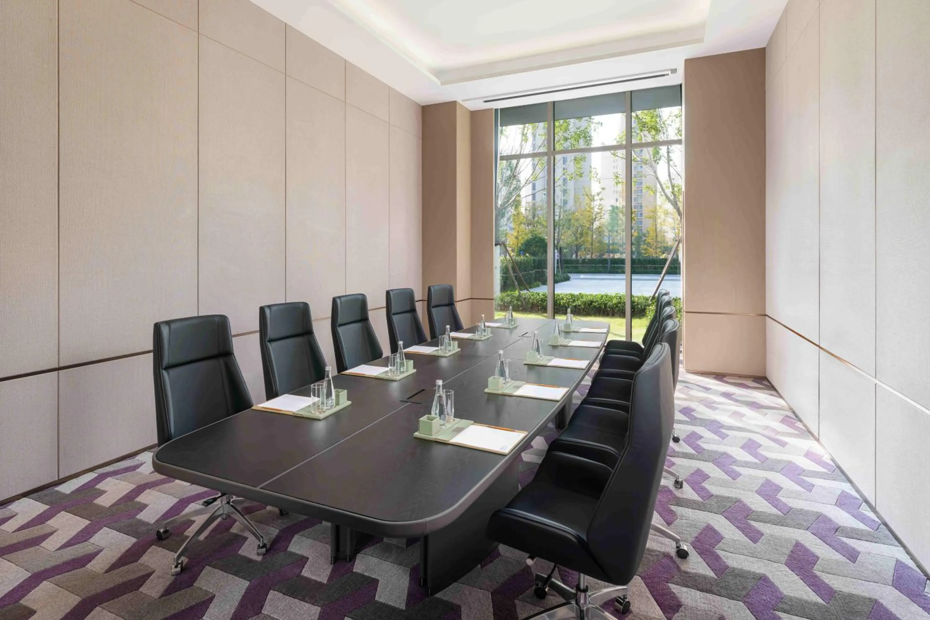 Meeting/conference room in Renaissance Qingdao Hotel