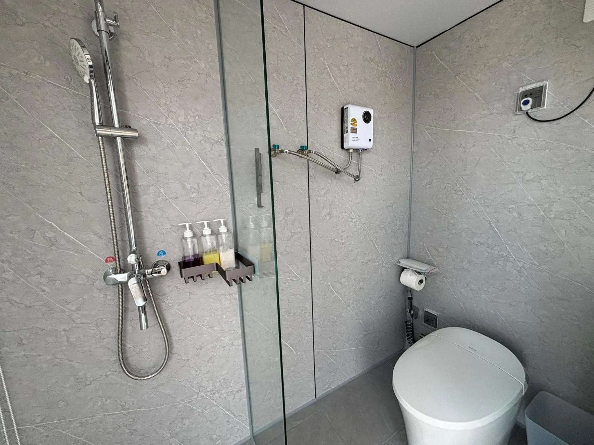 Shower in Space House Hotel Phuket