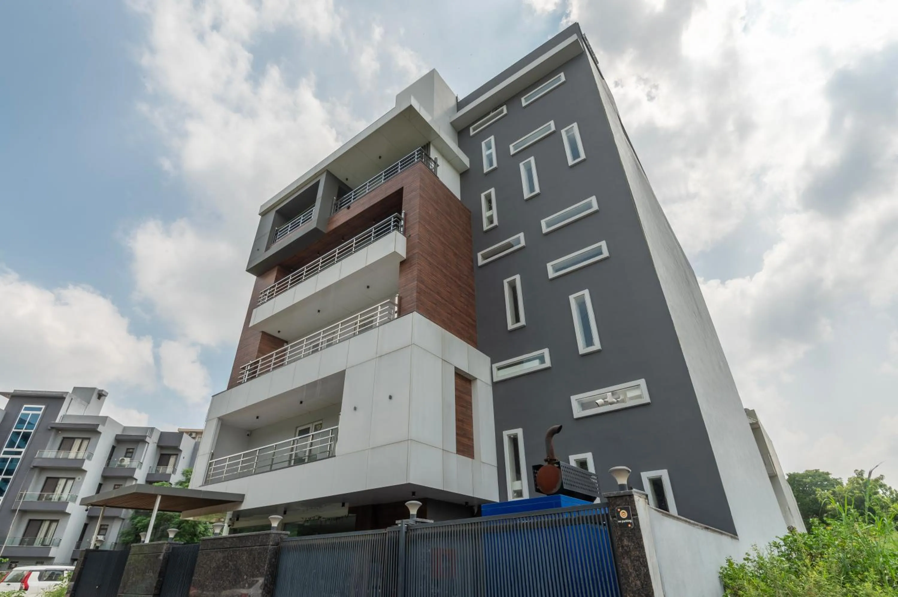 Property building in Wandr Hotel Medicity Gurugram, Near Medanta Hospital