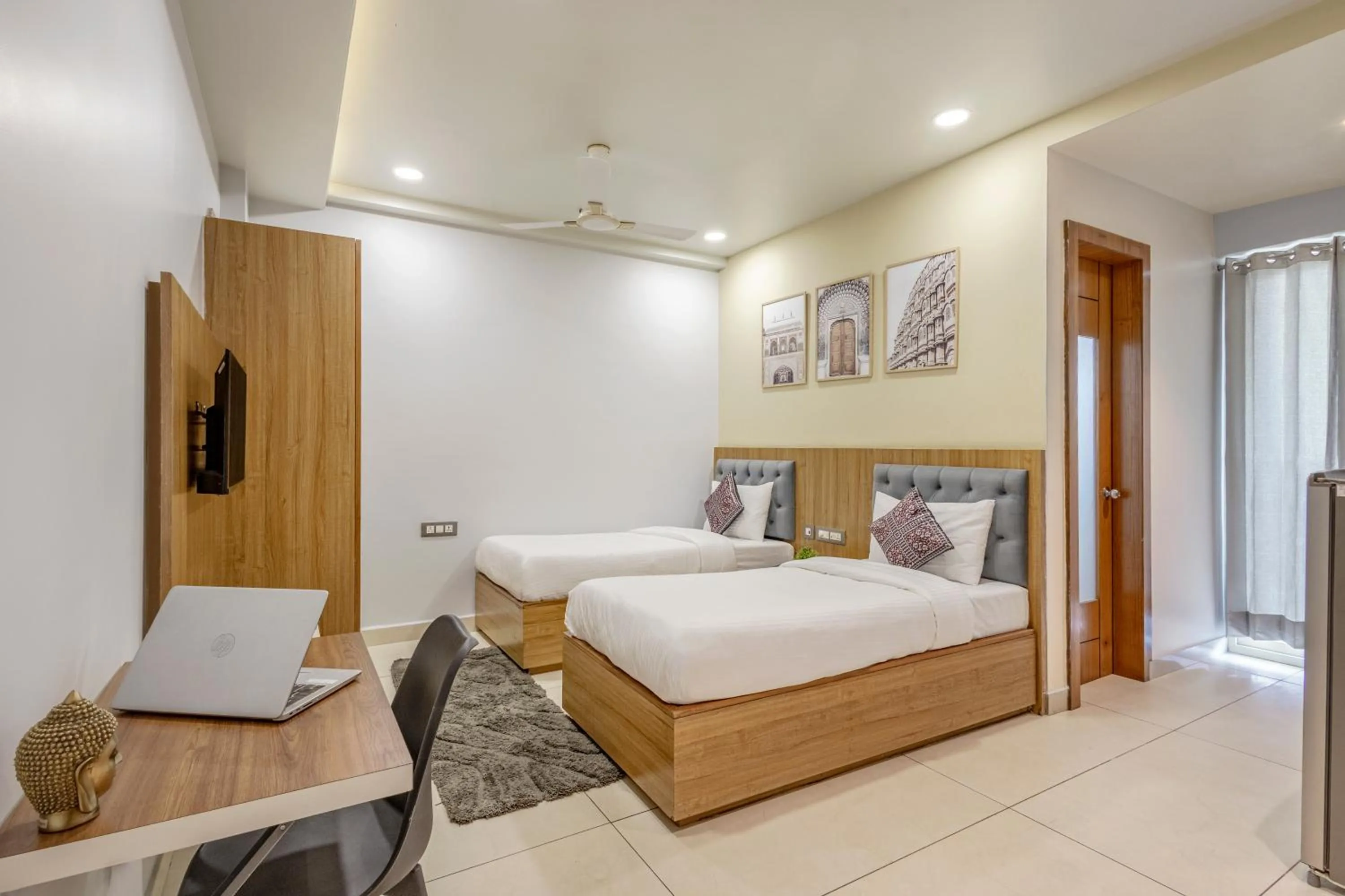 Bed in Wandr Hotel Medicity Gurugram, Near Medanta Hospital