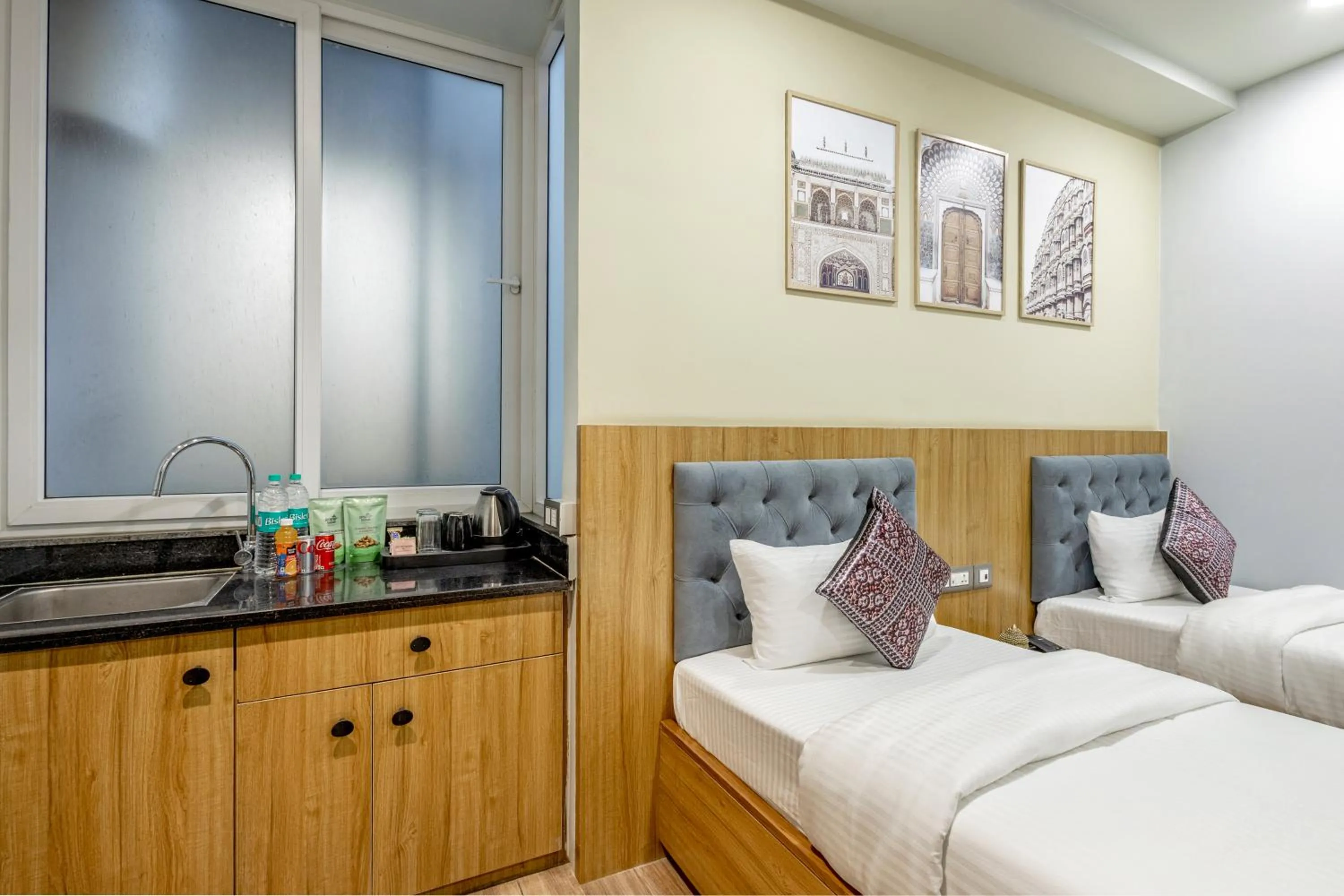Kitchen or kitchenette, Bed in Wandr Hotel Medicity Gurugram, Near Medanta Hospital