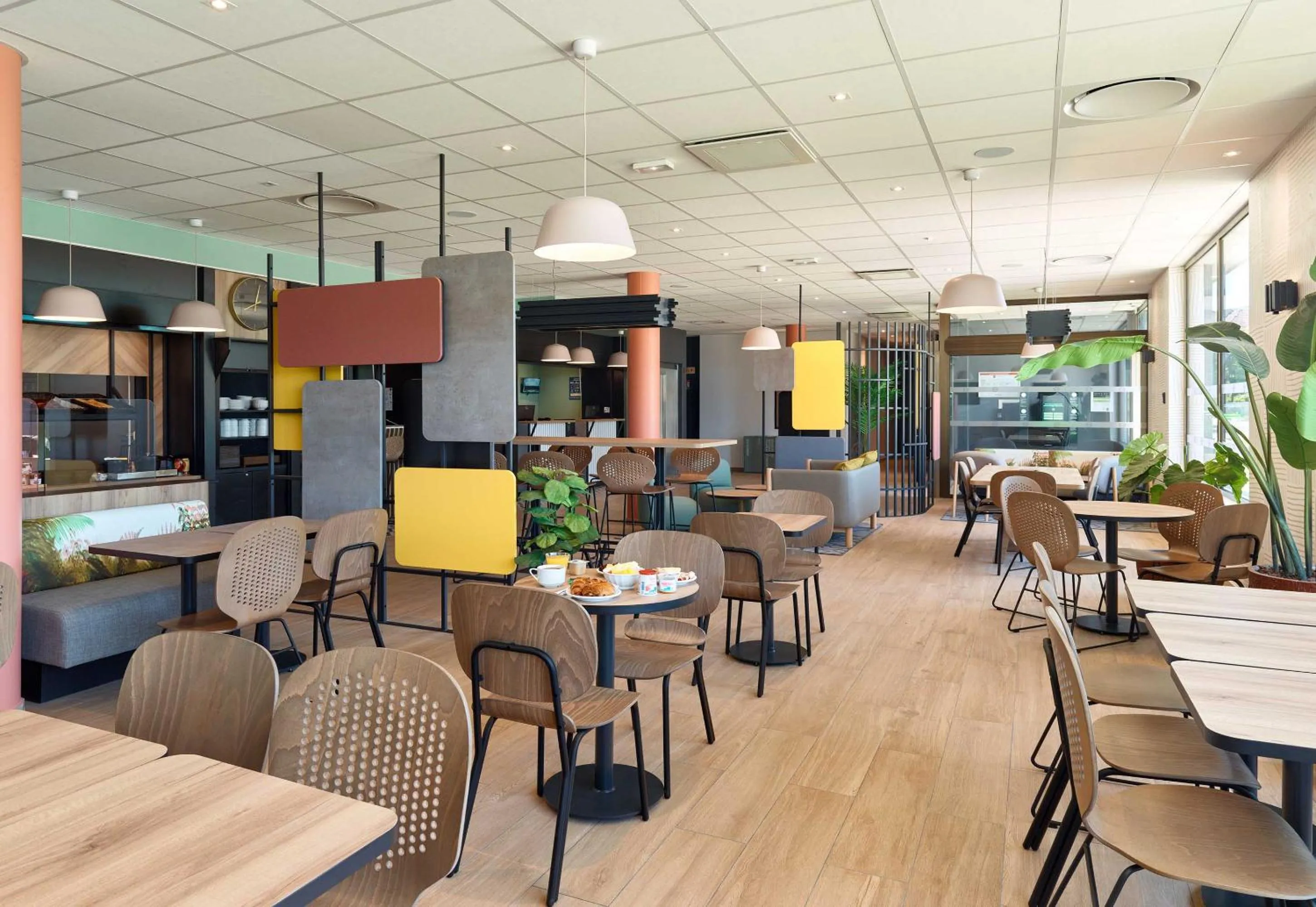 Restaurant/places to eat in B&B HOTEL Meaux Nanteuil-lès-Meaux 3 étoiles