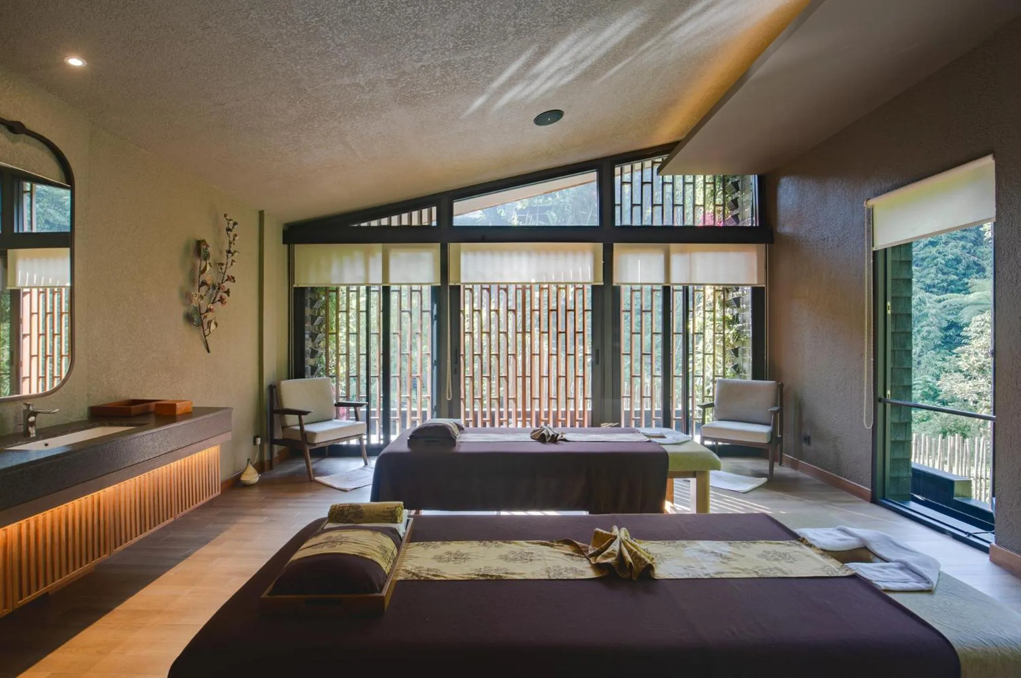 Spa and wellness centre/facilities, Bed in Plataran Puncak Suites