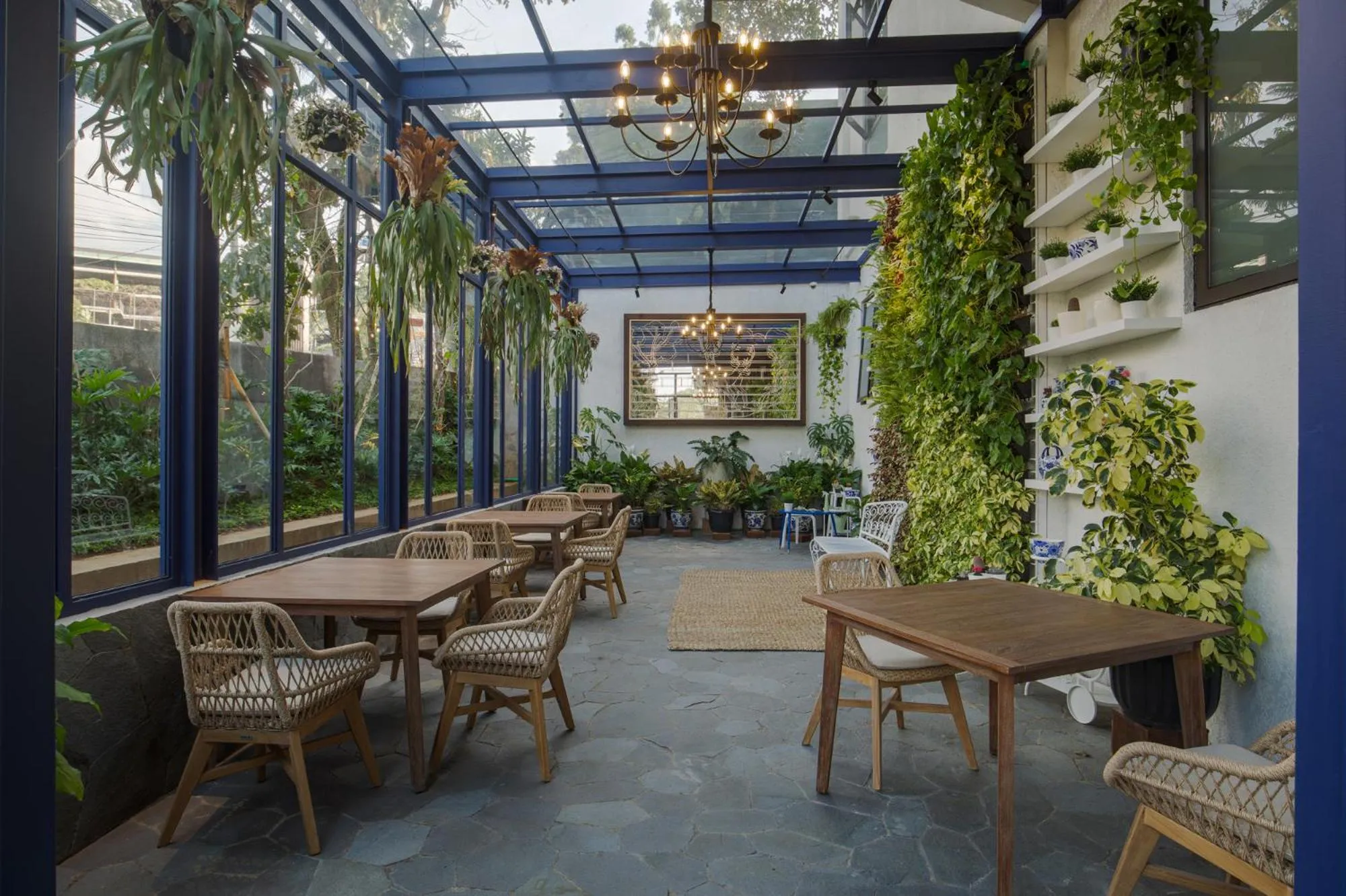 Restaurant/places to eat in Plataran Puncak Suites