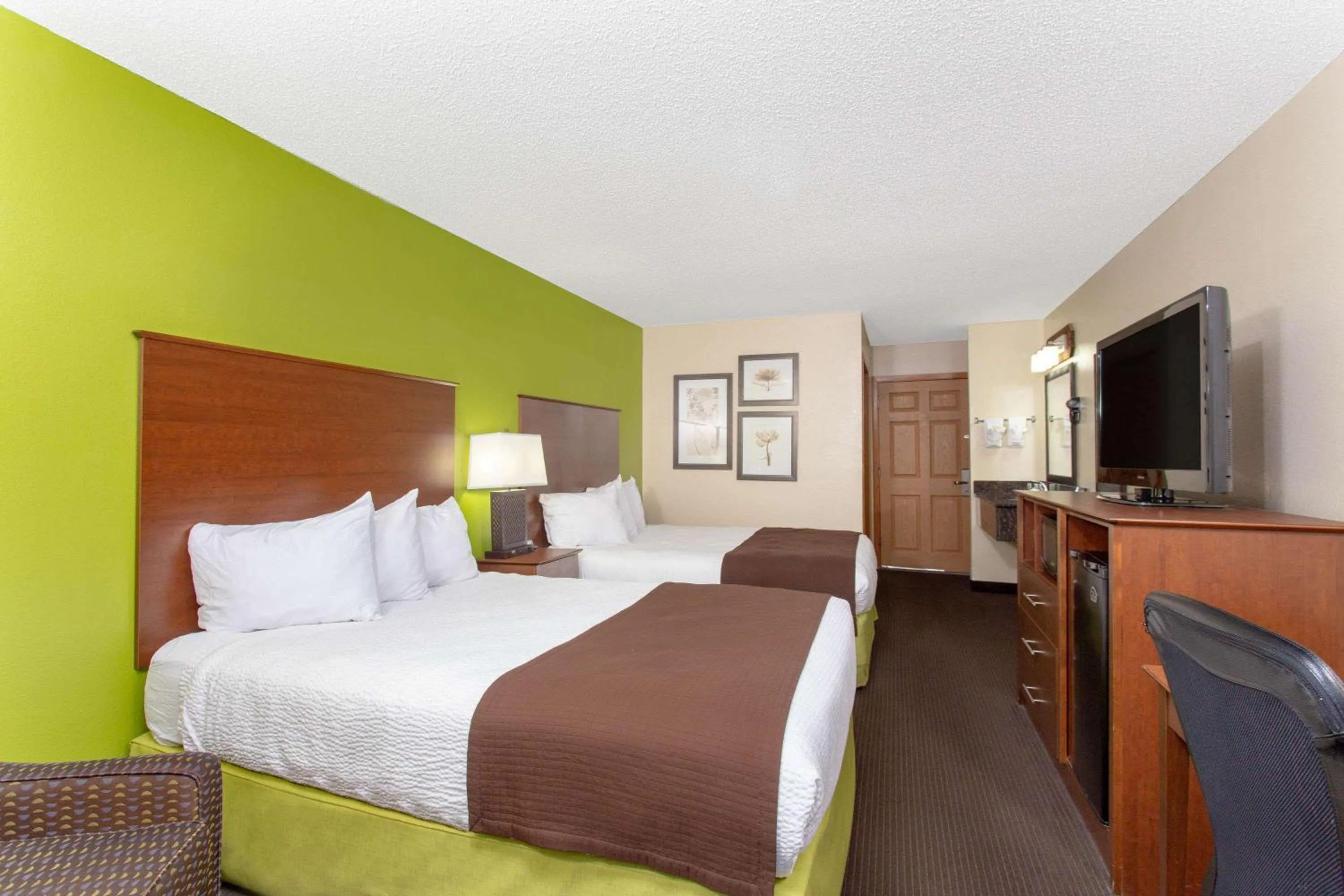 Photo of the whole room, Bed in AmericInn by Wyndham Black River Falls I-94 on ATV Trail