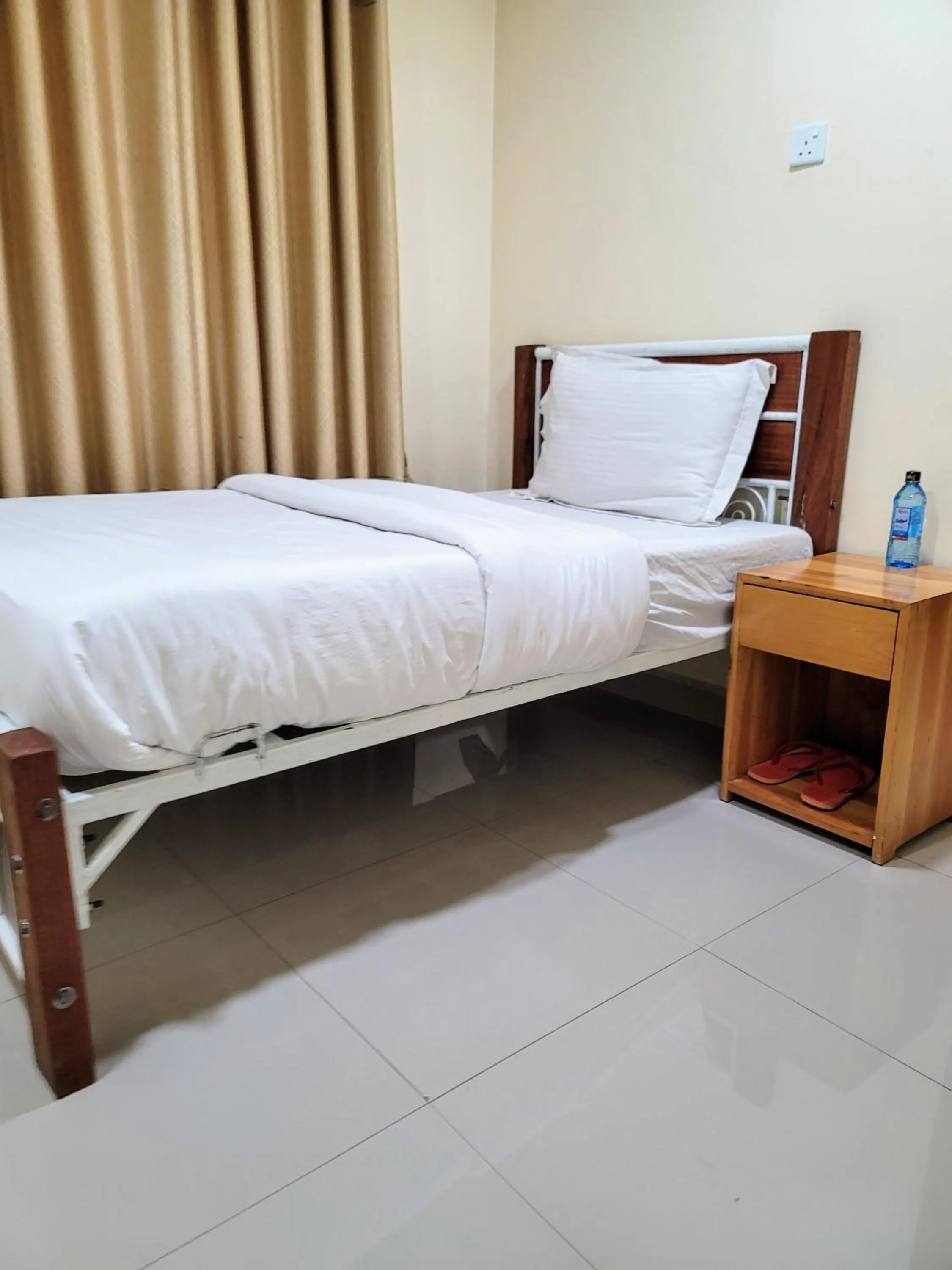 Bed in Nairobi Glory Palace Hotel