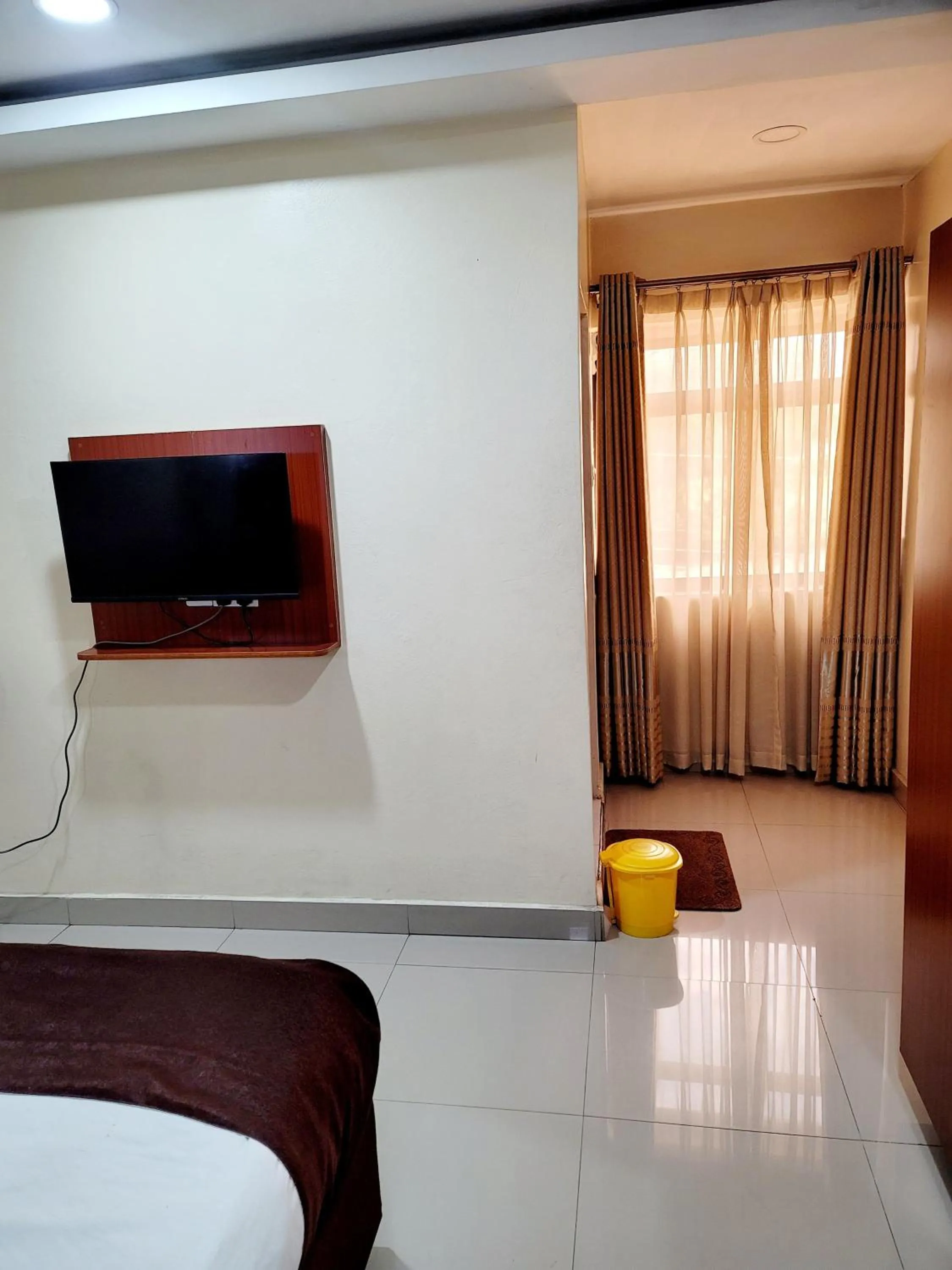 TV and multimedia in Nairobi Glory Palace Hotel