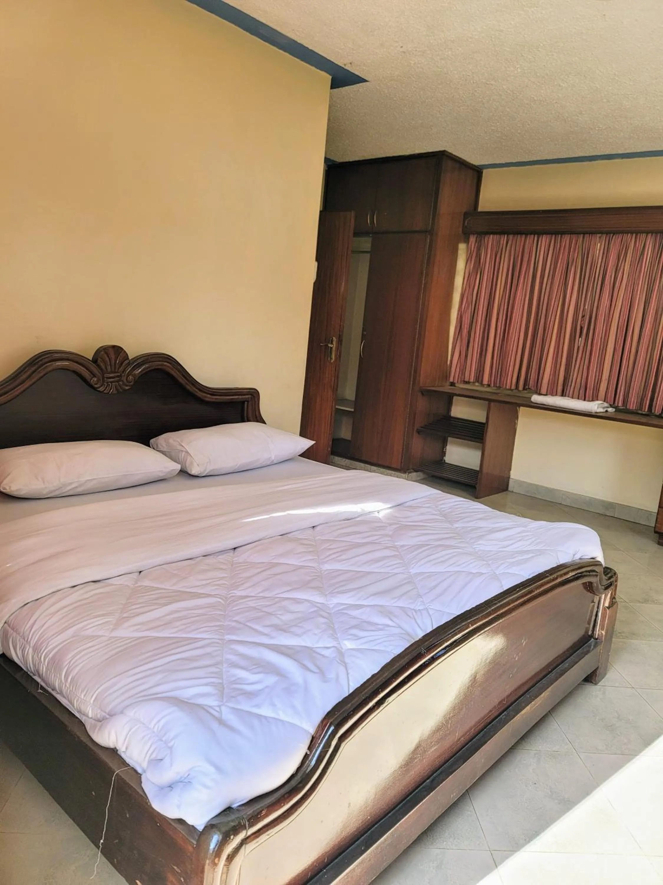 Bed in Nairobi Glory Palace Hotel
