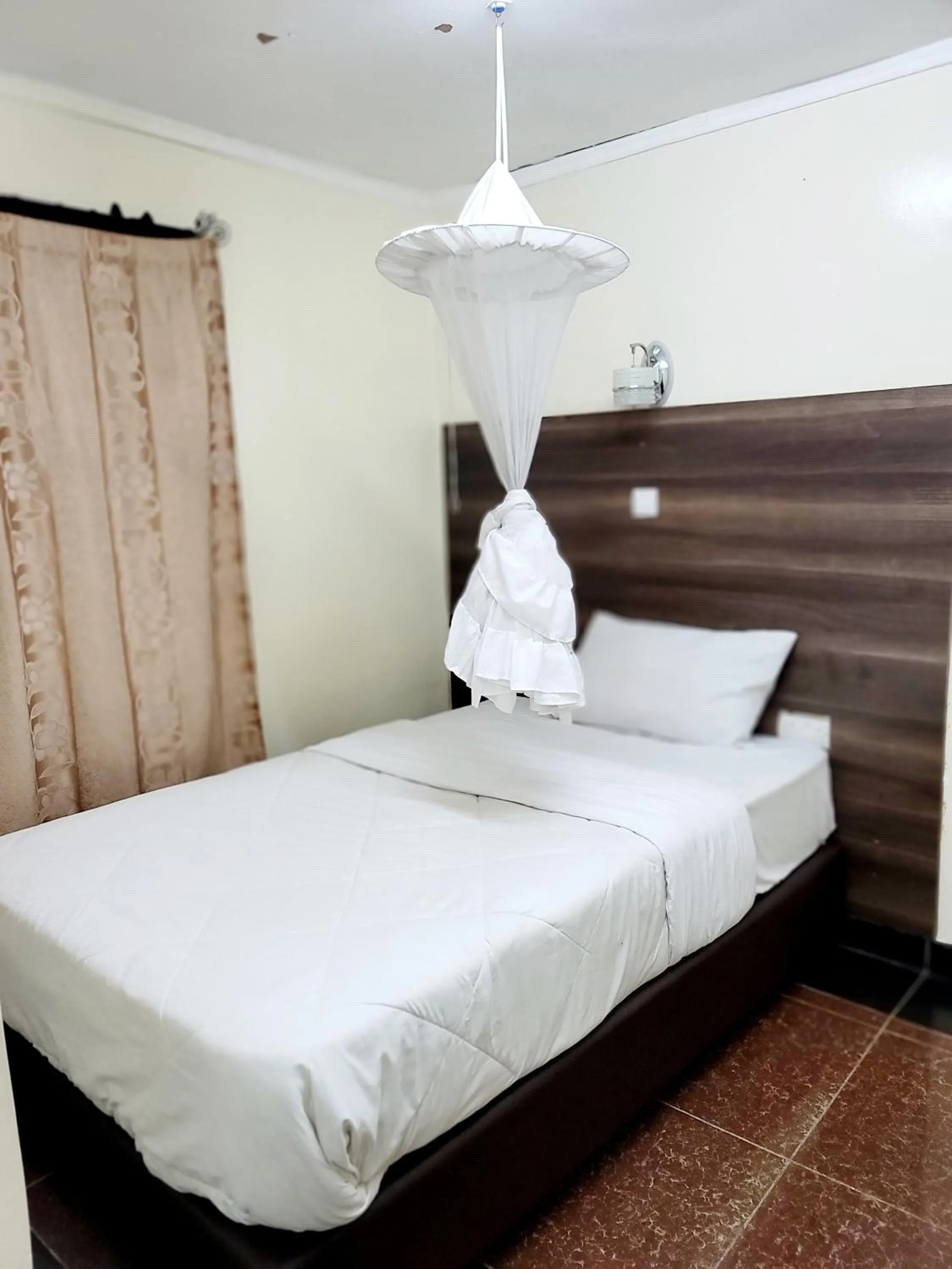 Bed in Nairobi Glory Palace Hotel