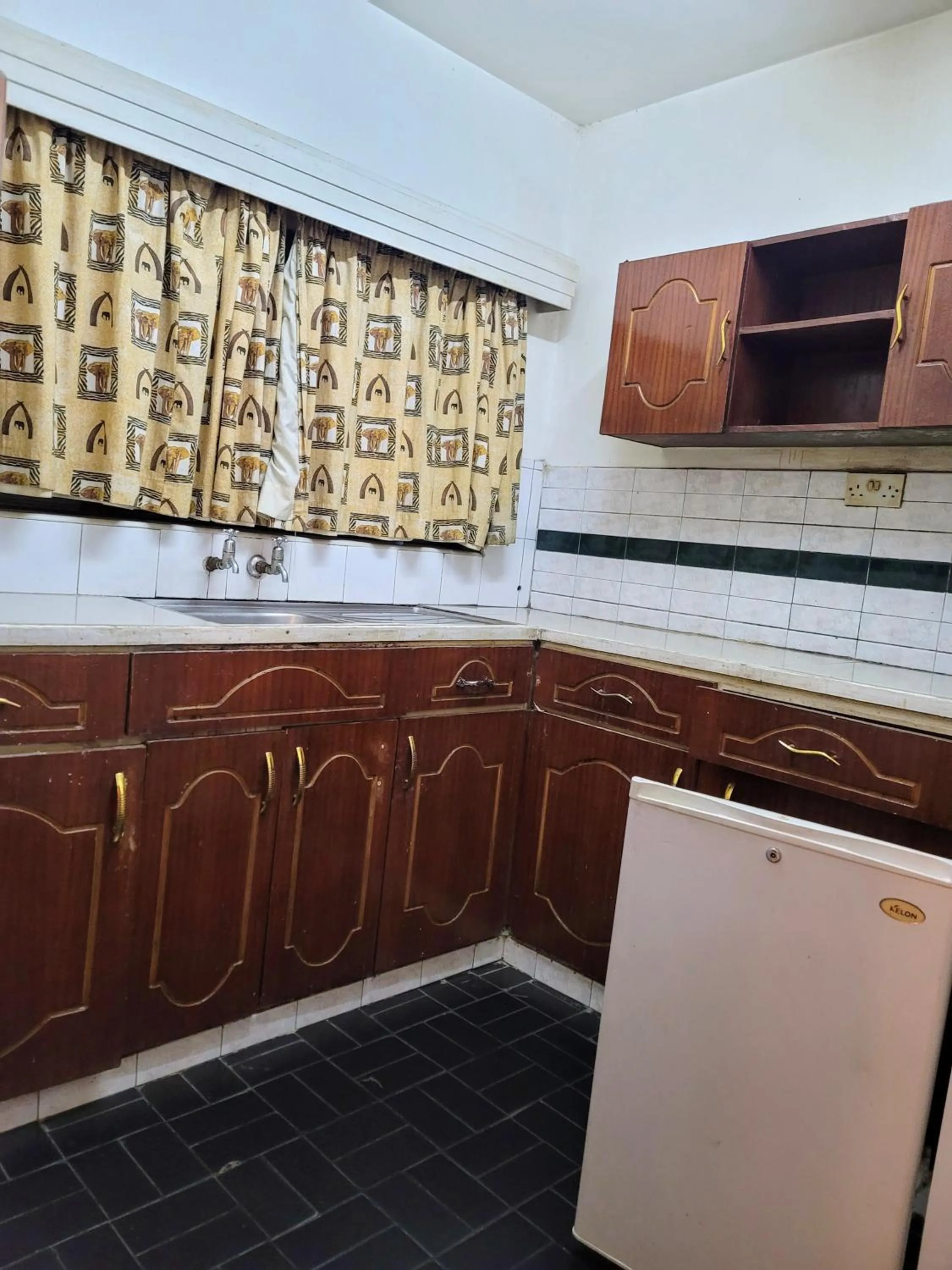 Kitchen or kitchenette in Nairobi Glory Palace Hotel