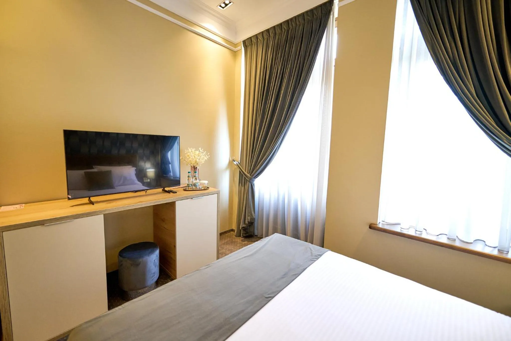 TV and multimedia, Bed in G Danube Boutique Hotel