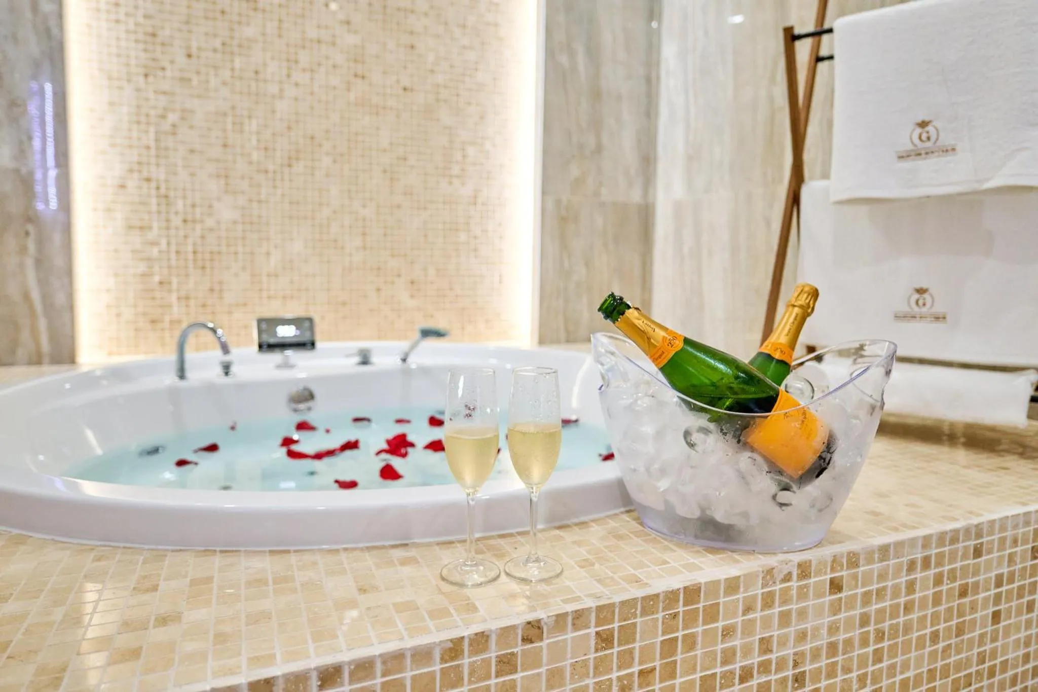 Bath in G Danube Boutique Hotel