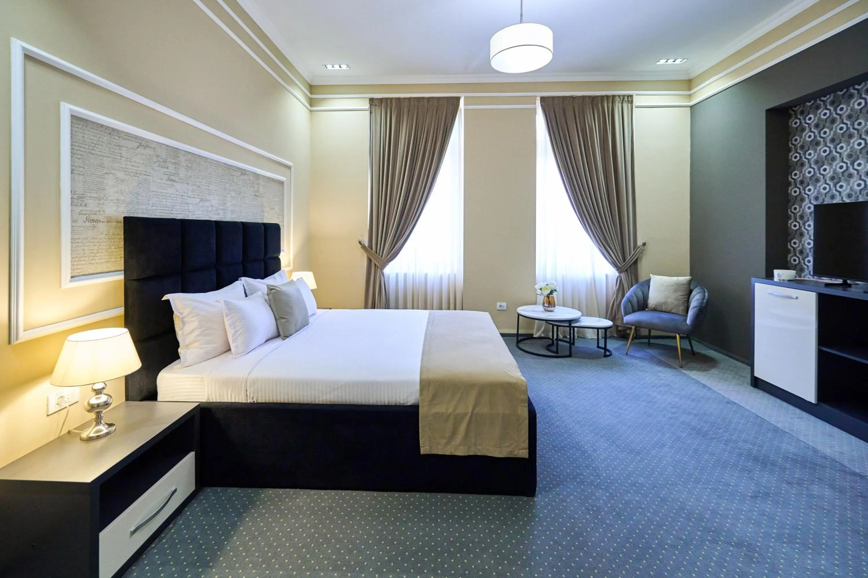 Photo of the whole room, Bed in G Danube Boutique Hotel