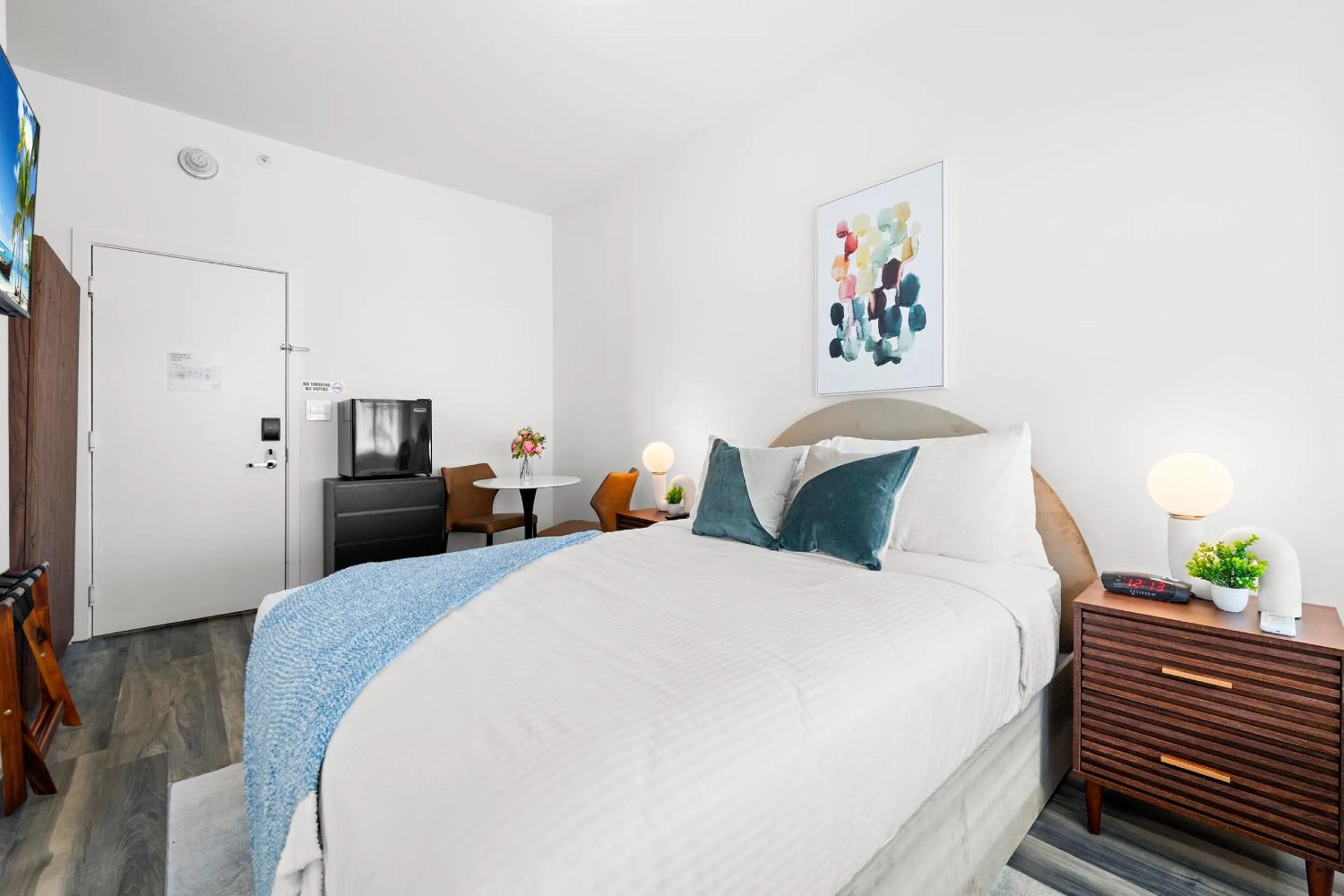 Bed in Global Luxury Suites at The Apex Miami