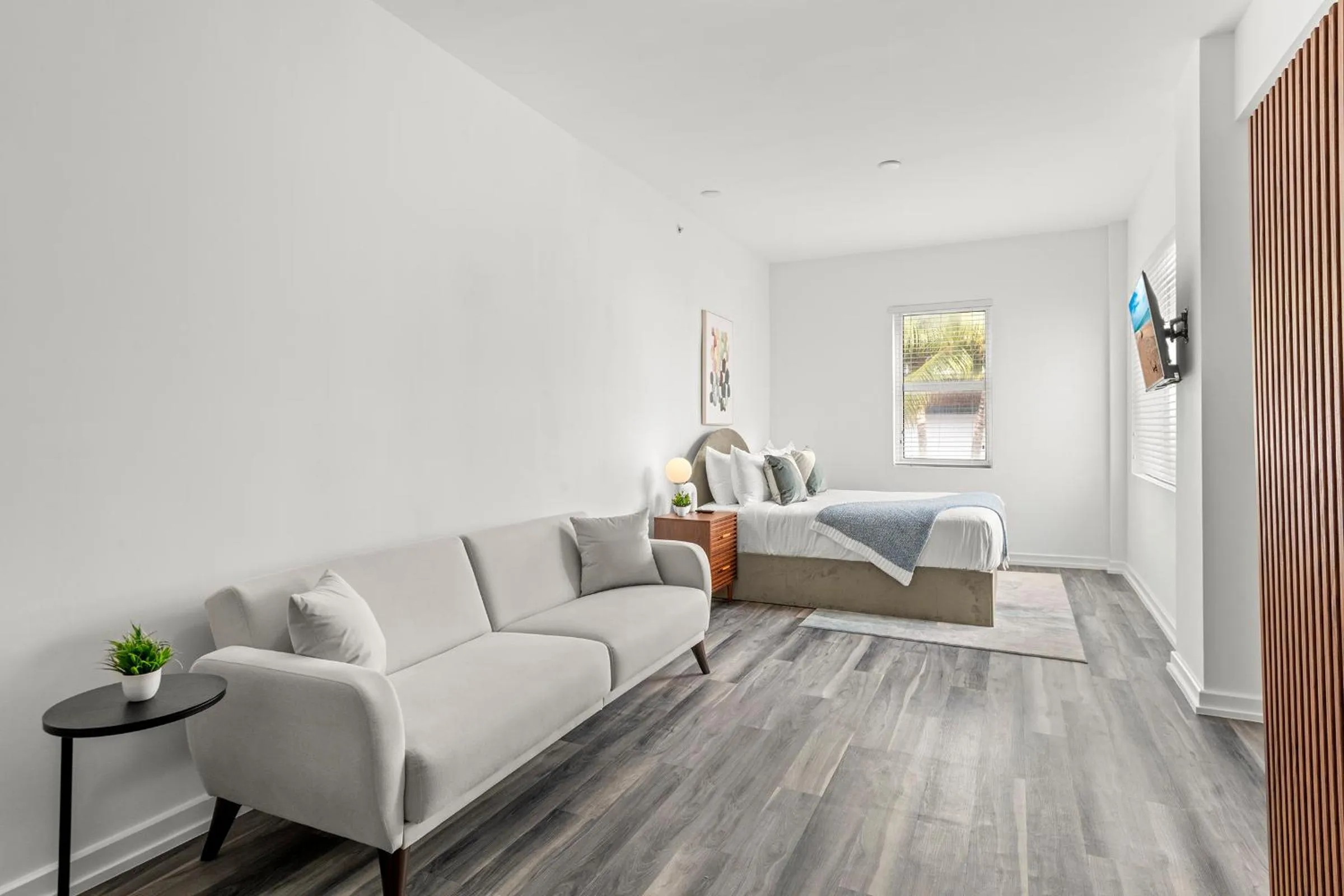 Bed in Global Luxury Suites at The Apex Miami