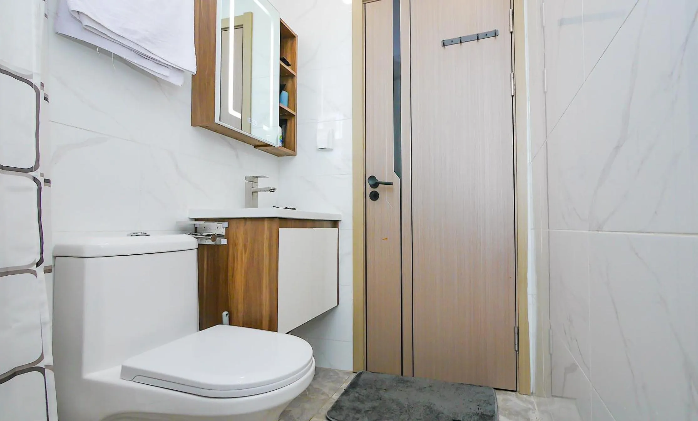 2-bedroom Apartment at Oasis Park