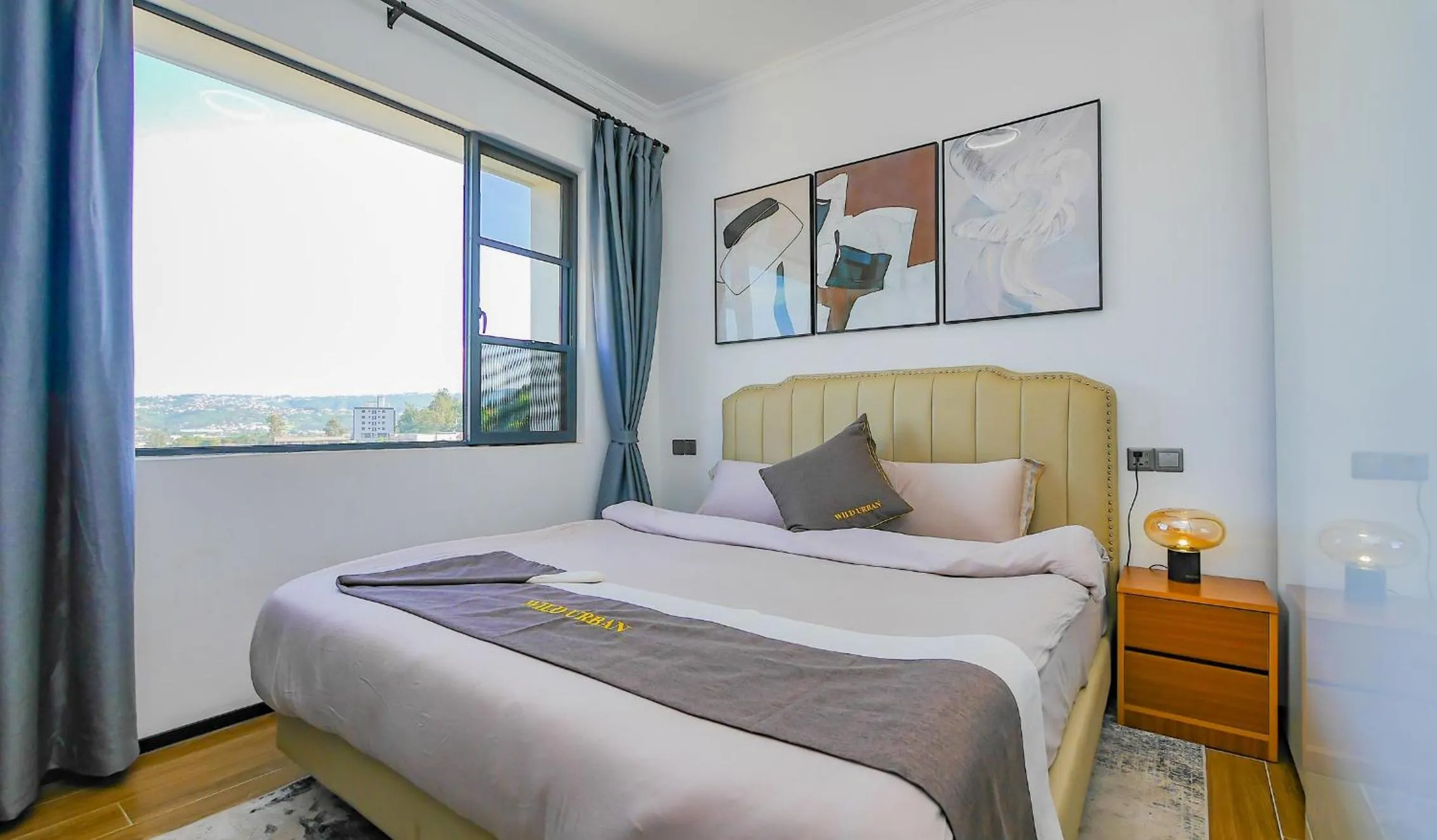Bed in 2-bedroom Apartment at Oasis Park