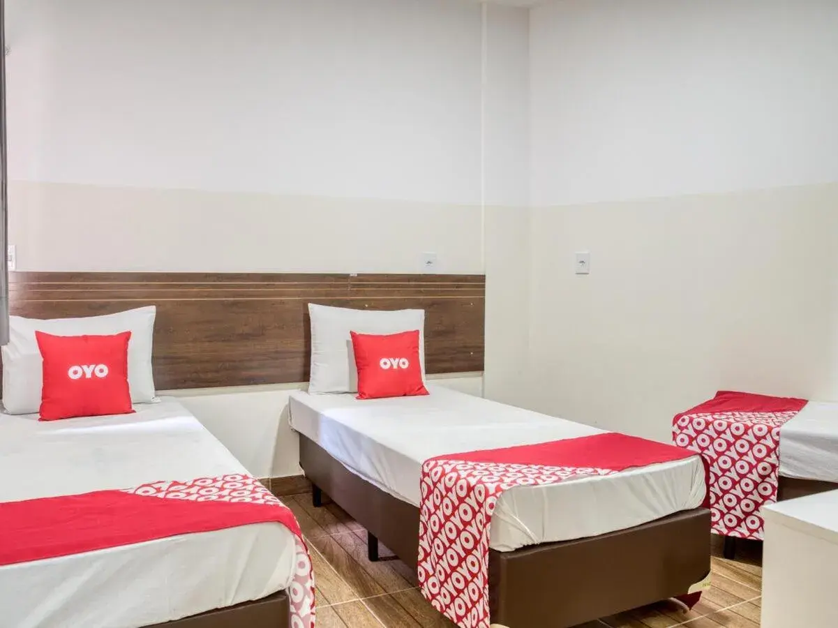 Budget Triple Room - single occupancy in HOTEL PAULISTANO Terminal Tietê Budget Triple Room - single occupancy in HOTEL PAULISTANO Terminal Tietê