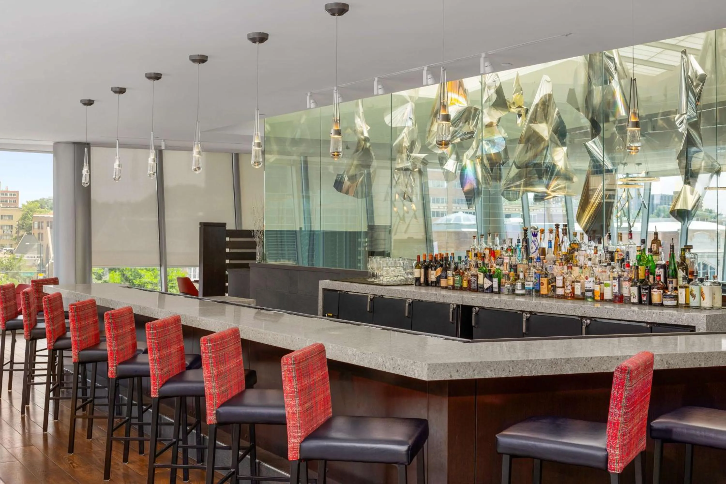Lounge or bar in The Art Hotel Denver, Curio Collection by Hilton