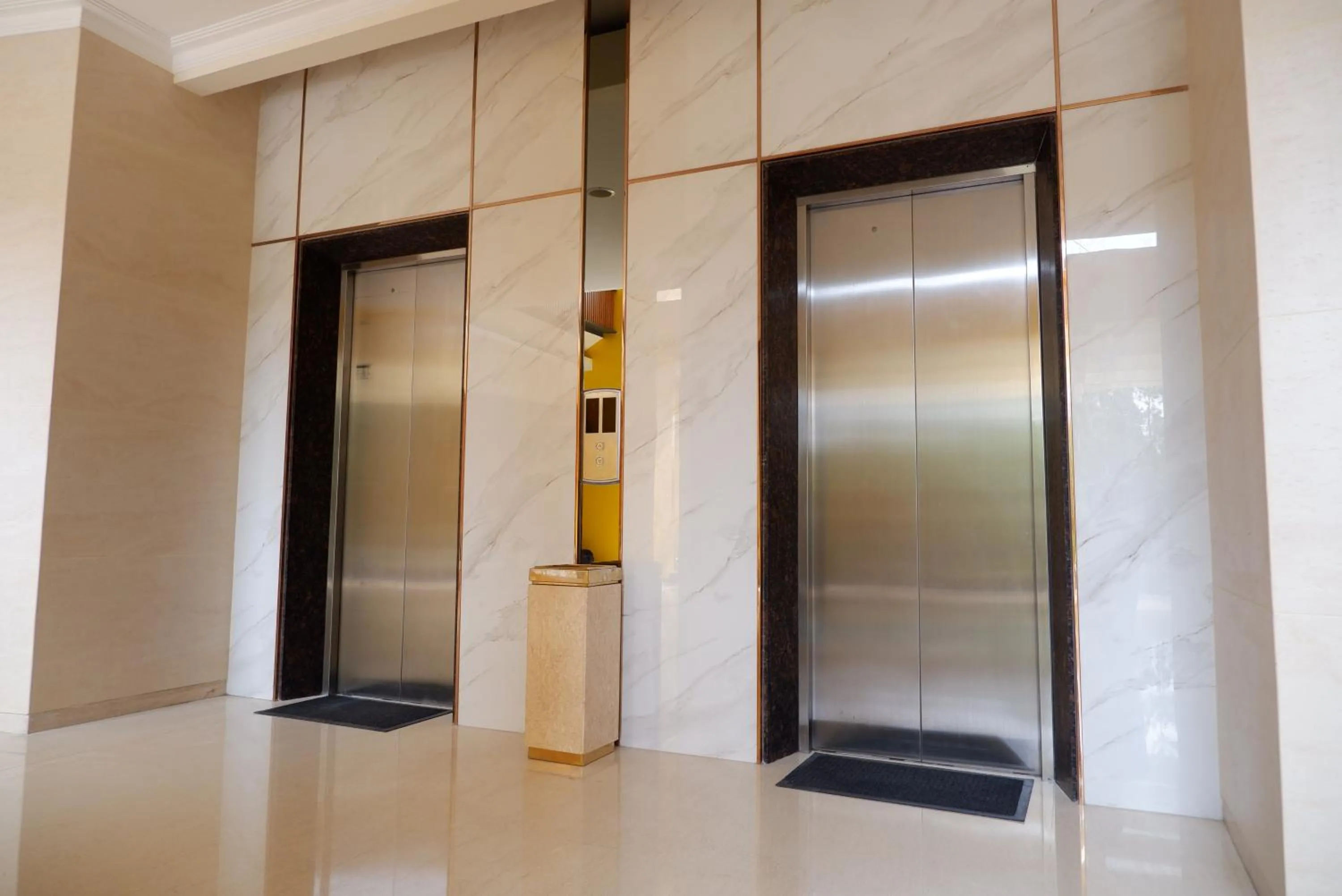 elevator in Point C Hotel