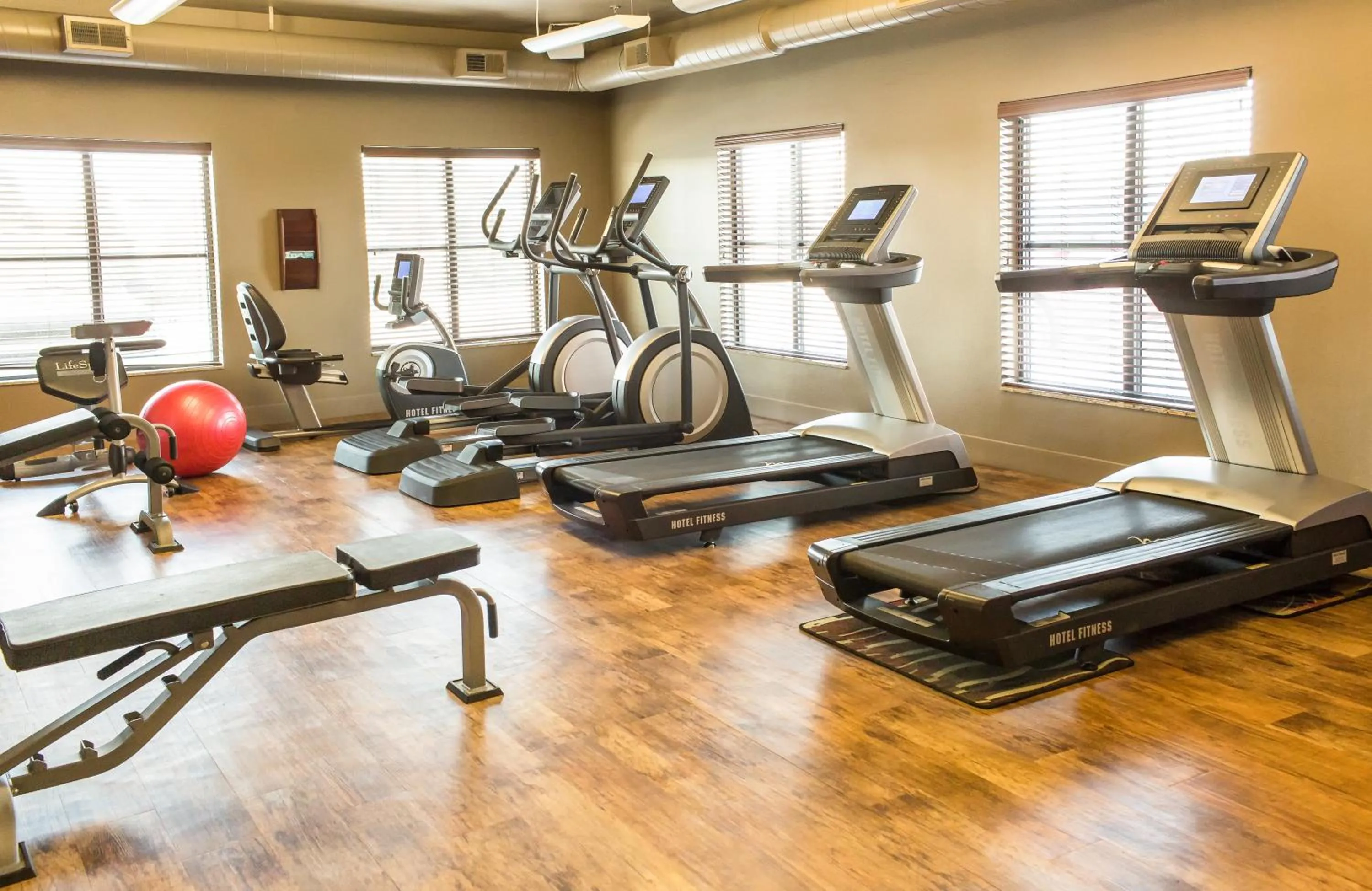 Fitness centre/facilities in Teddy's Residential Suites New Town