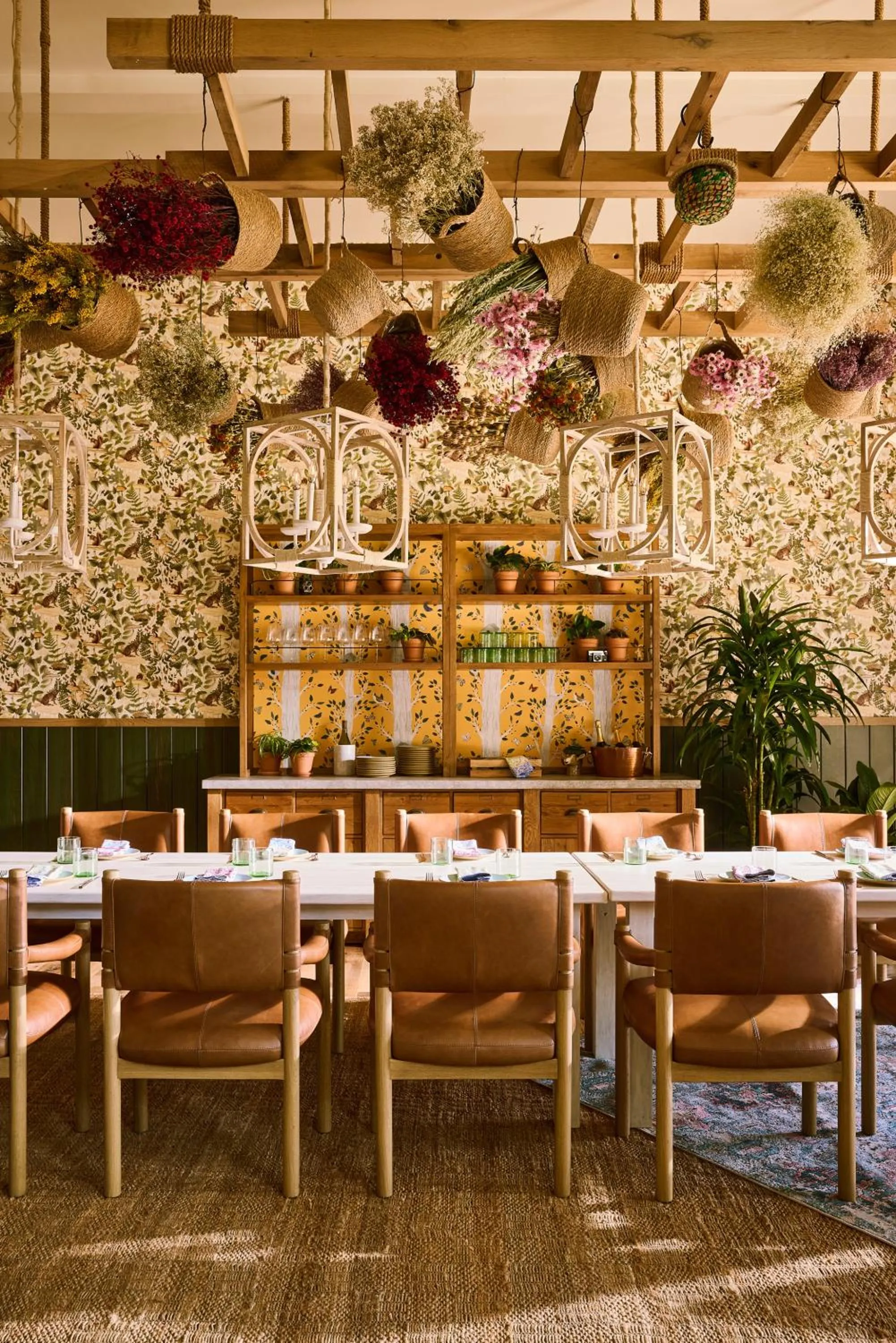 Restaurant/places to eat in Treehouse Hotel Silicon Valley