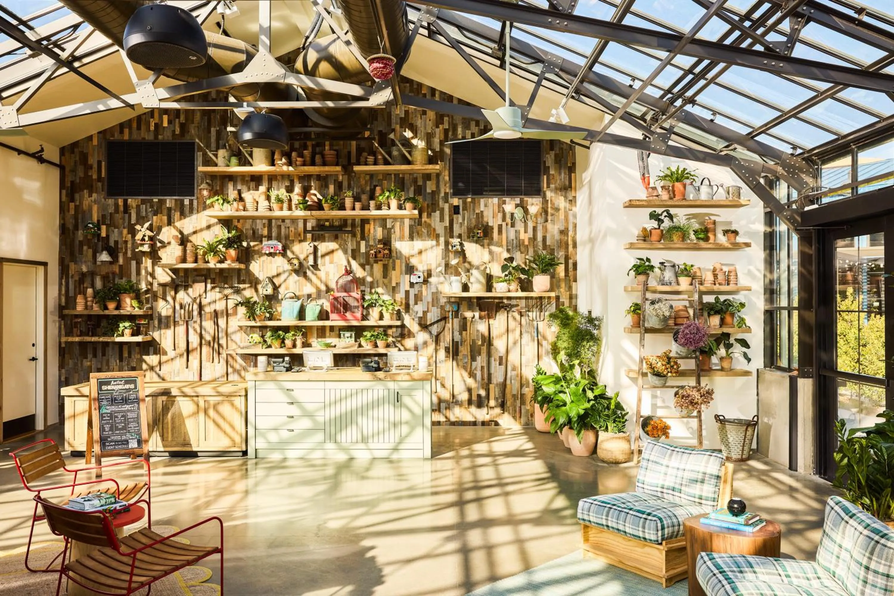 Lobby or reception in Treehouse Hotel Silicon Valley