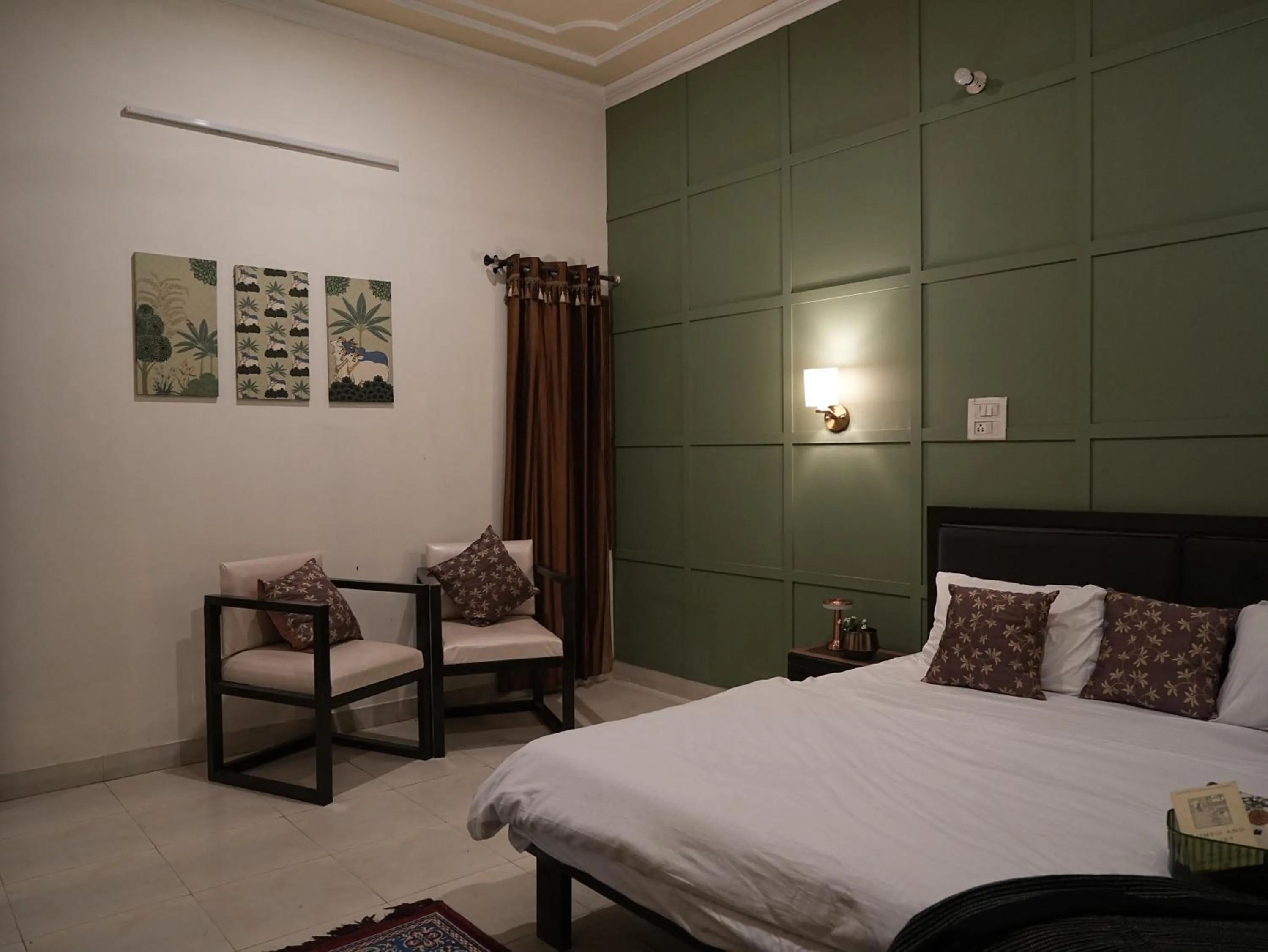 Bed in Paradise Island
