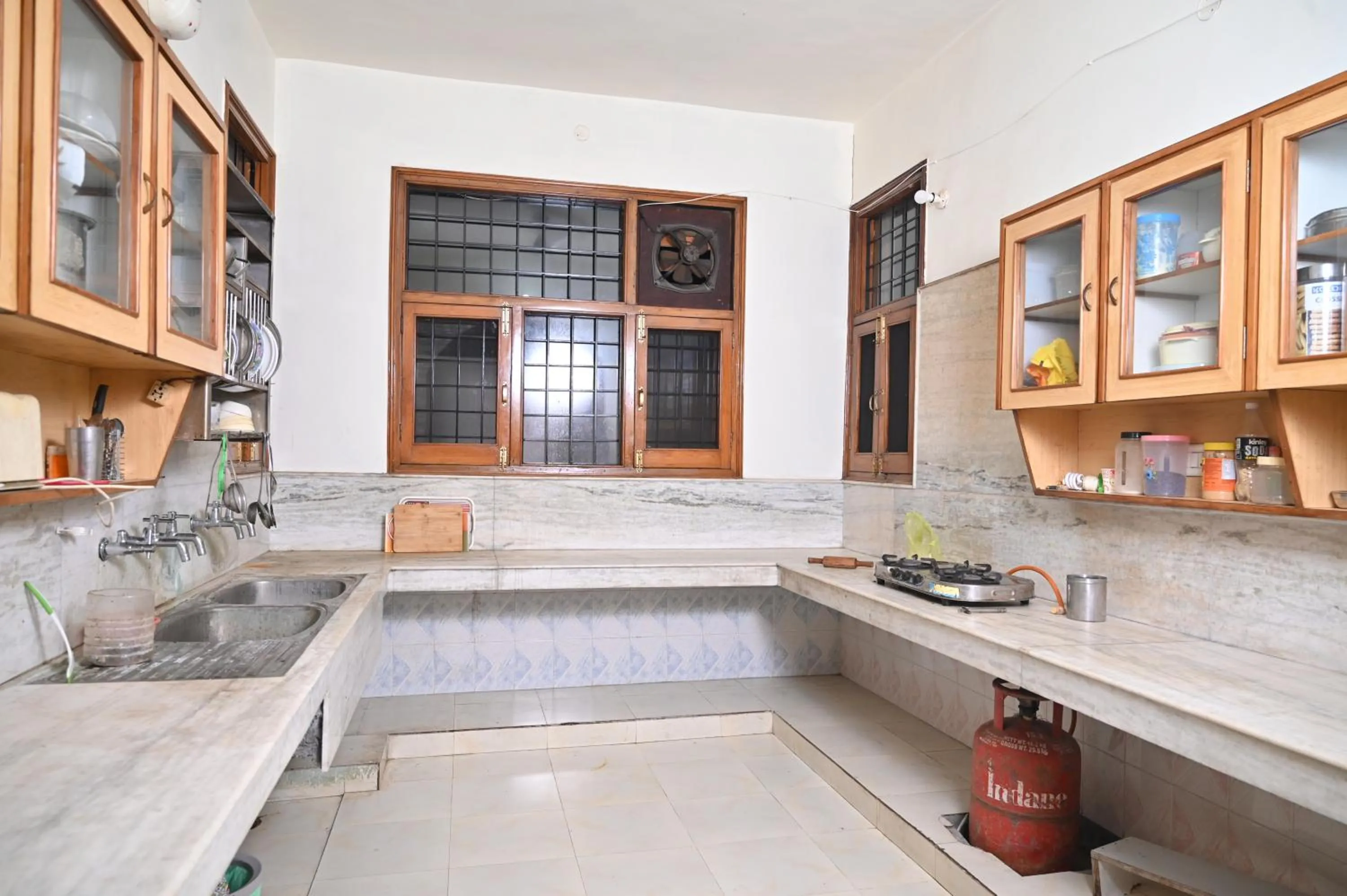 Kitchen or kitchenette in Paradise Island