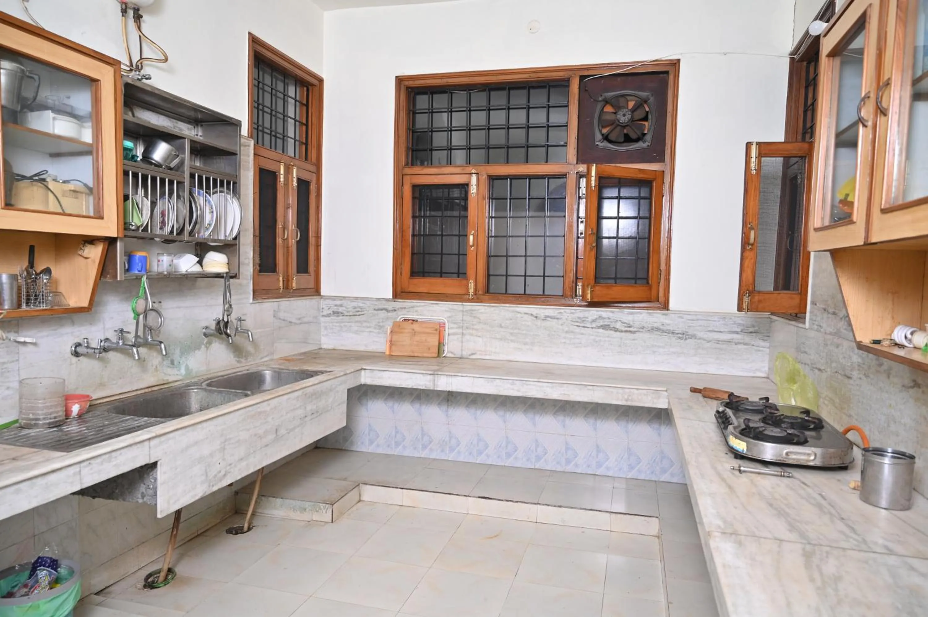 Communal kitchen in Paradise Island