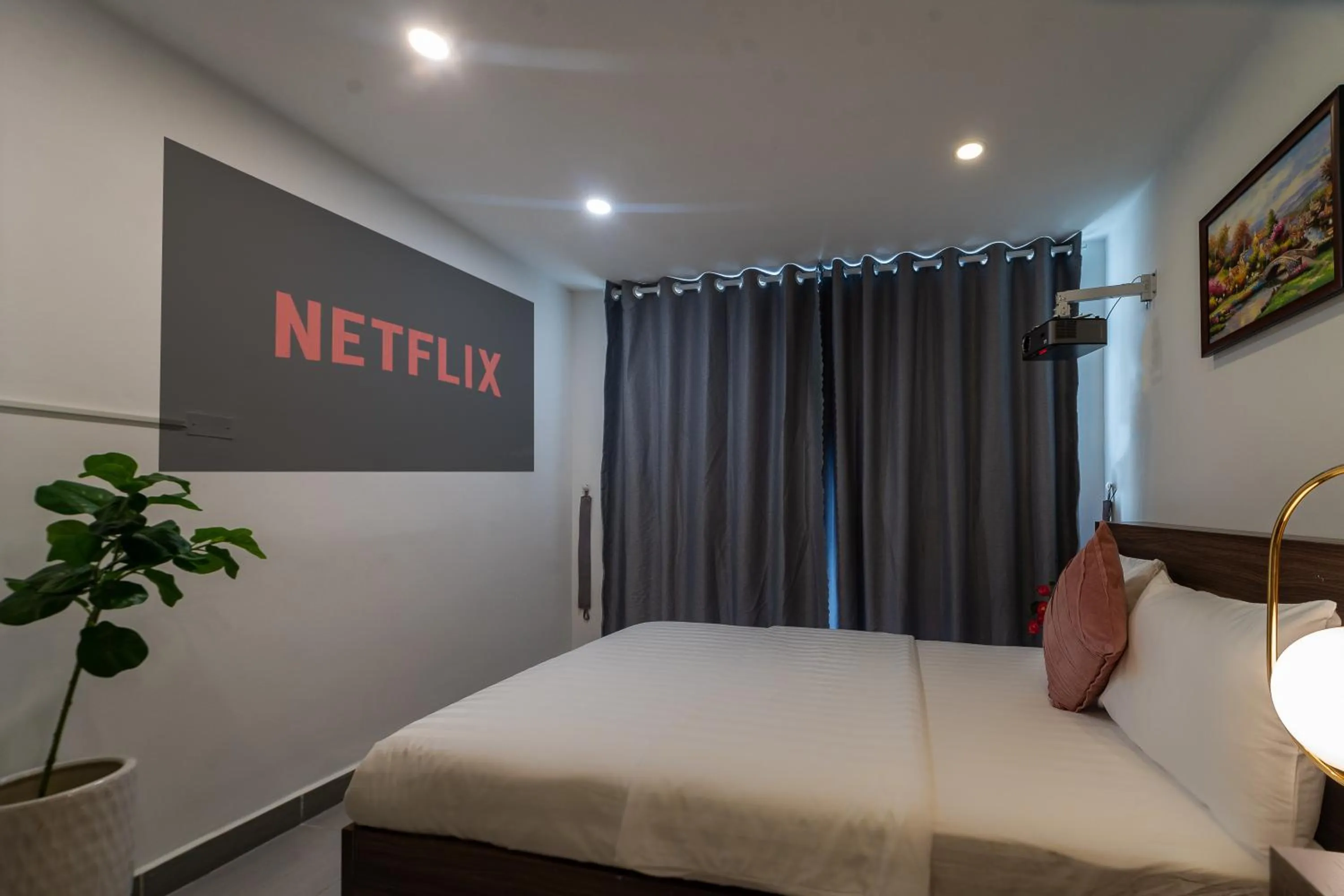 Bed in Galaxy Boutique Sai Gon Central Hotel