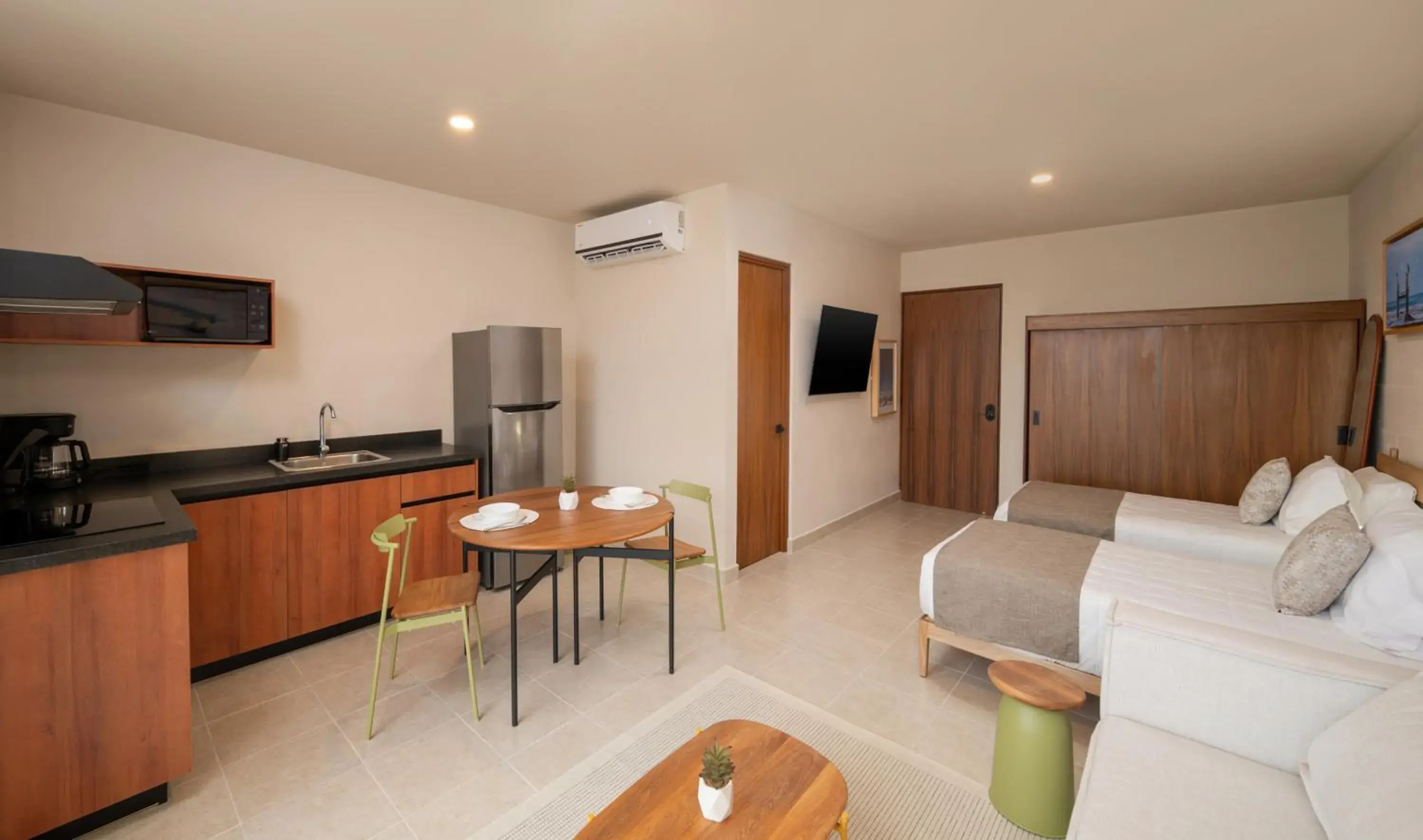 Deluxe Studio in Everglades Suites Deluxe Studio in Everglades Suites