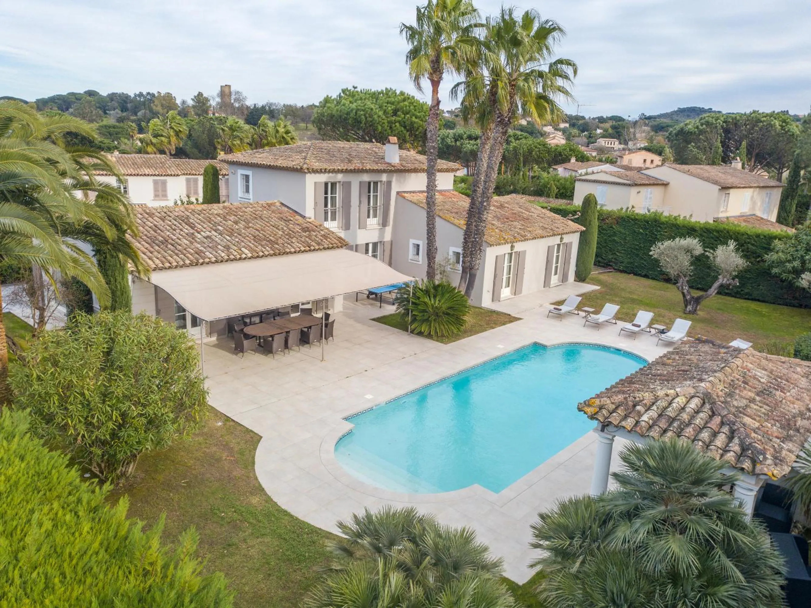 Property building in Villa le Roi Soleil