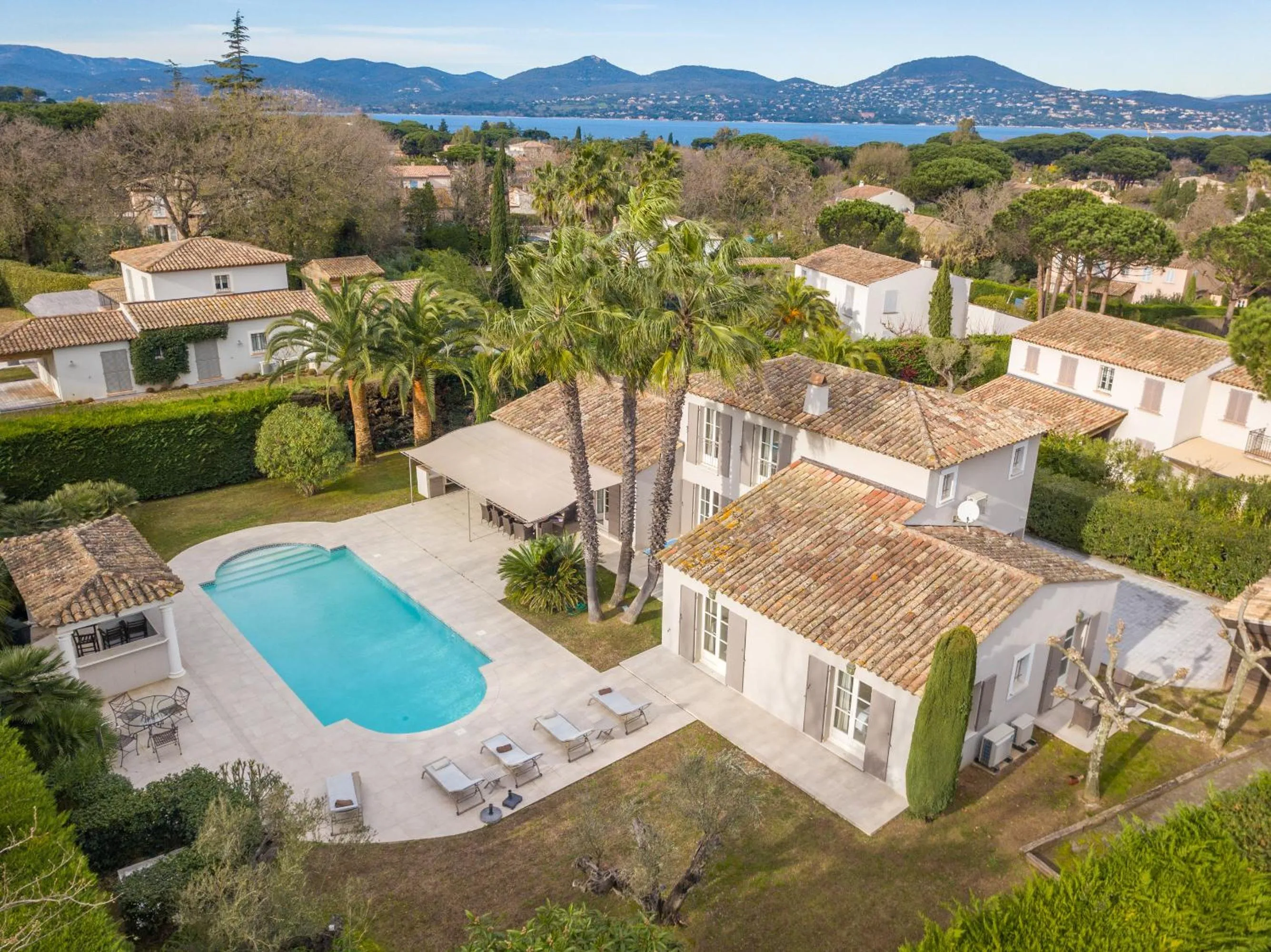 Property building in Villa le Roi Soleil