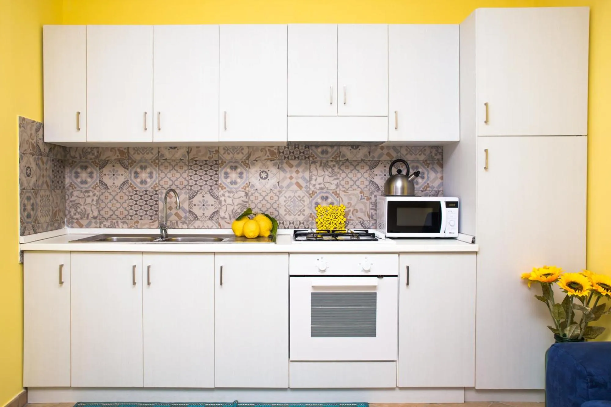 Kitchen or kitchenette in Lemon Flats Sorrento