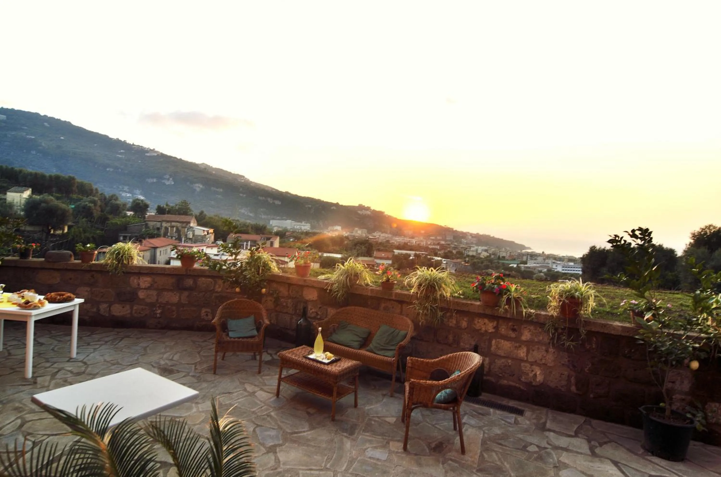 Facade/entrance in Lemon Flats Sorrento