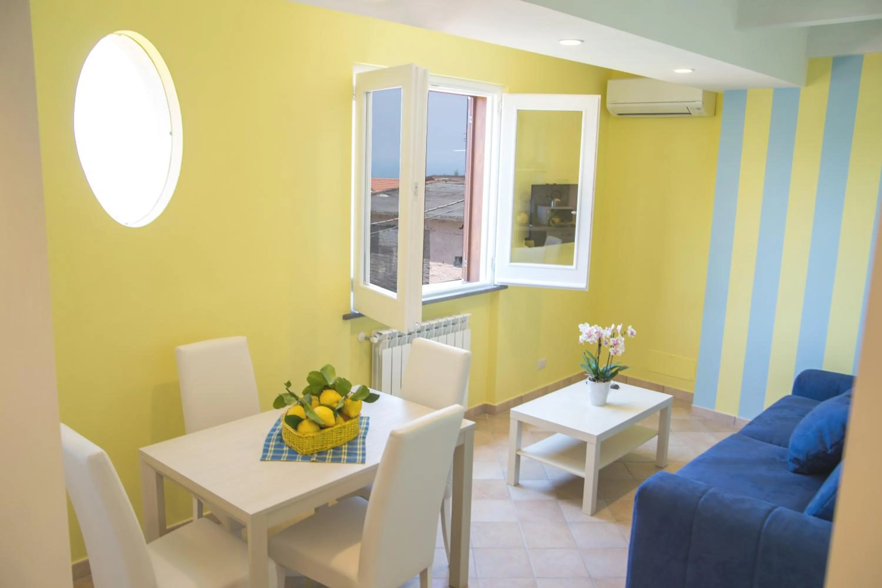 Living room in Lemon Flats Sorrento