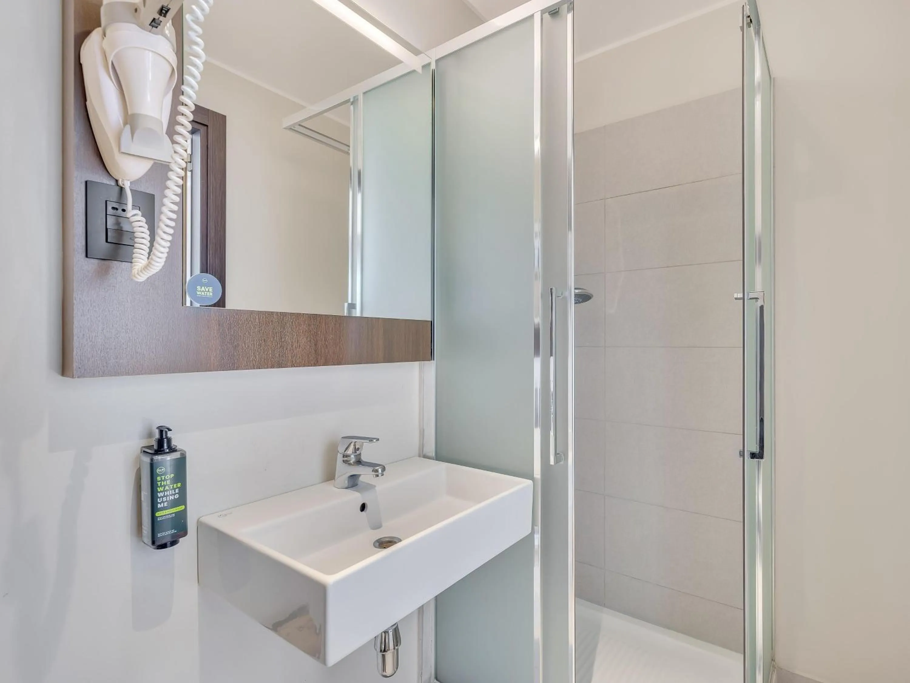 Bathroom in B&B Hotel Milano Sant'Ambrogio