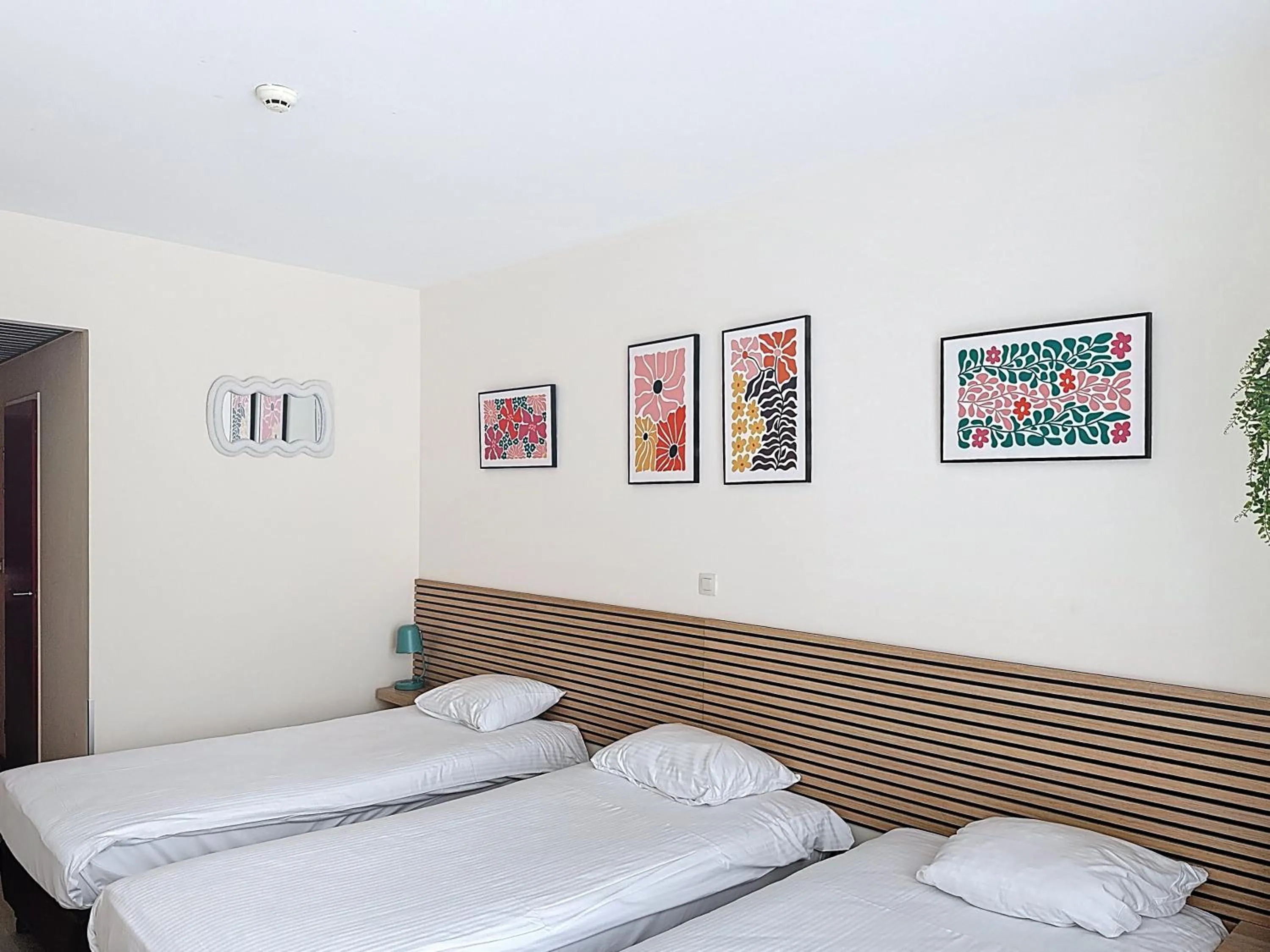 Bed in Slina Hotel Brussels