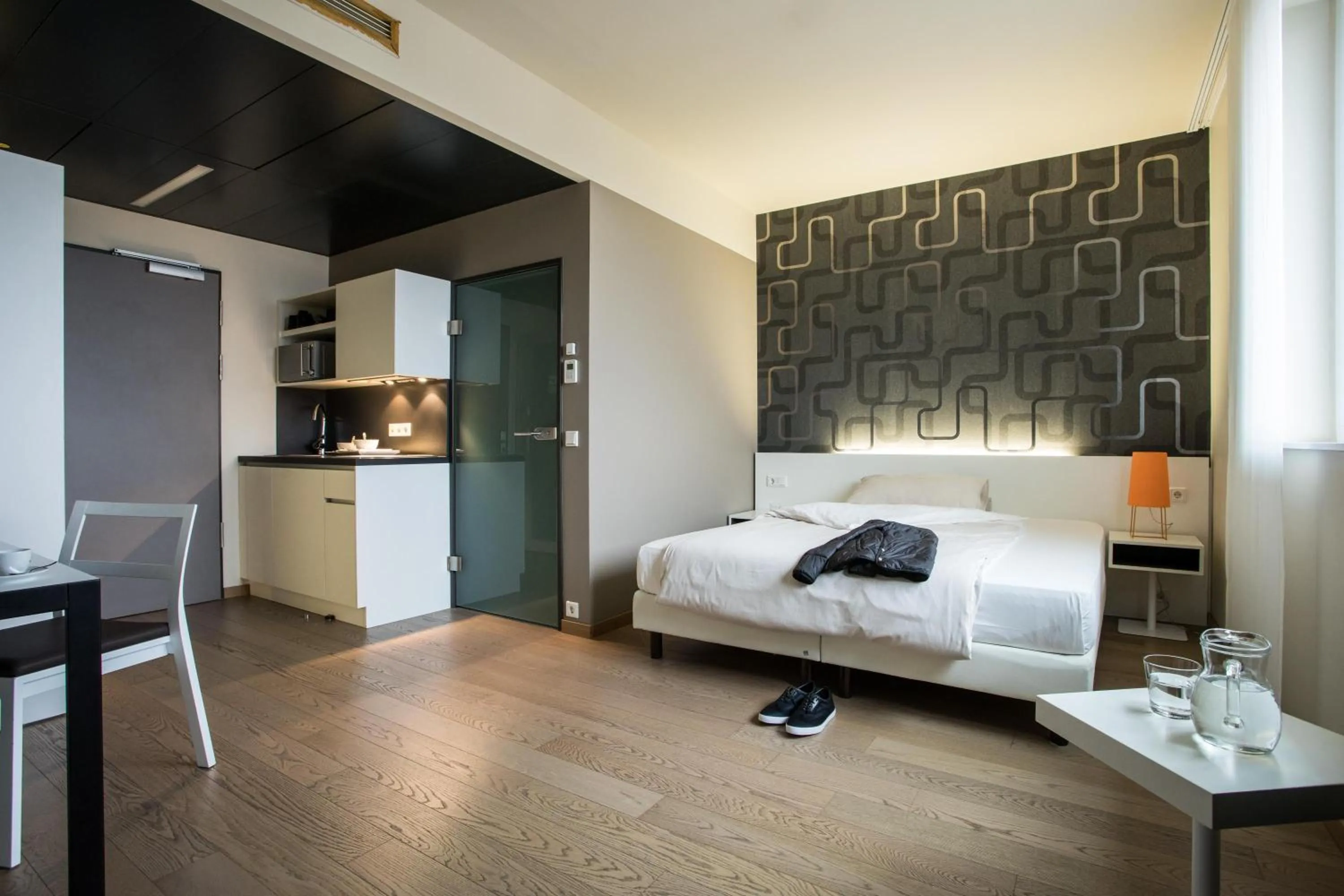 Photo of the whole room, Bed in harry's home München hotel & apartments