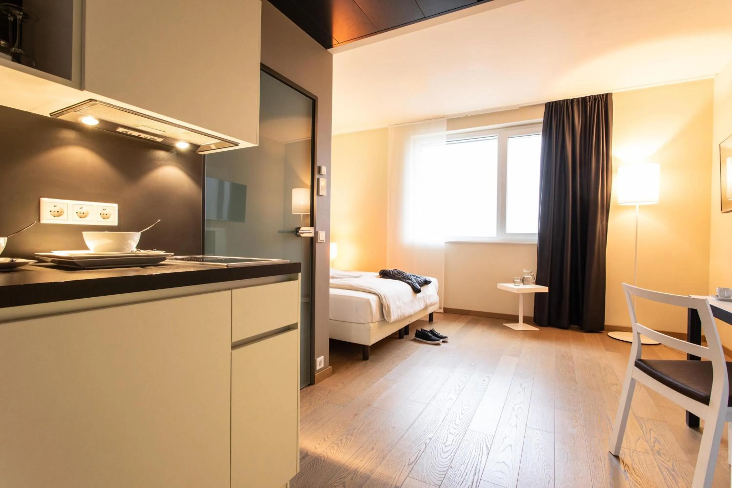 Photo of the whole room, Bed in harry's home München hotel & apartments