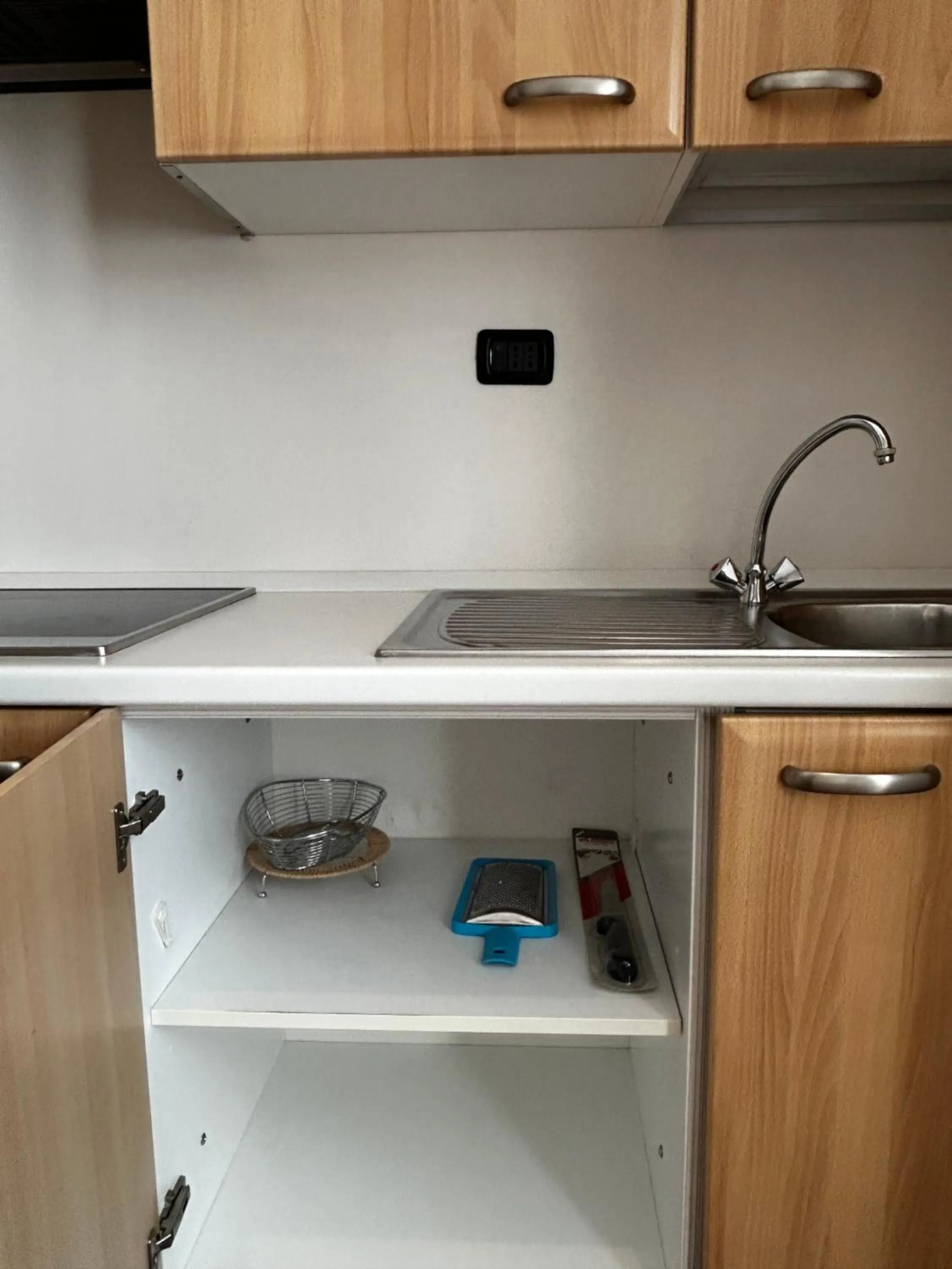 Kitchen or kitchenette in Hotel Royal