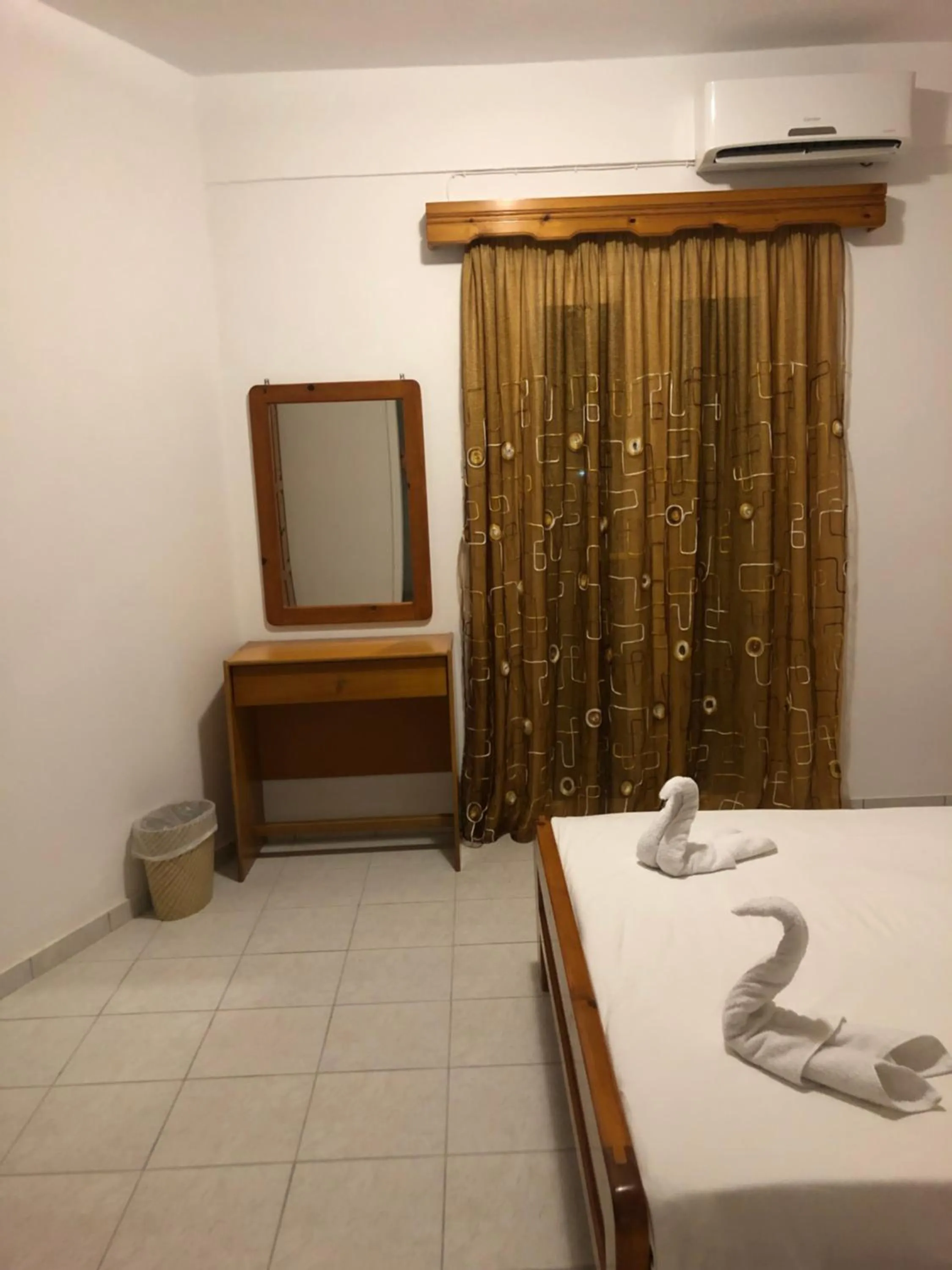 Bedroom, Bed in Anthoulis Studios