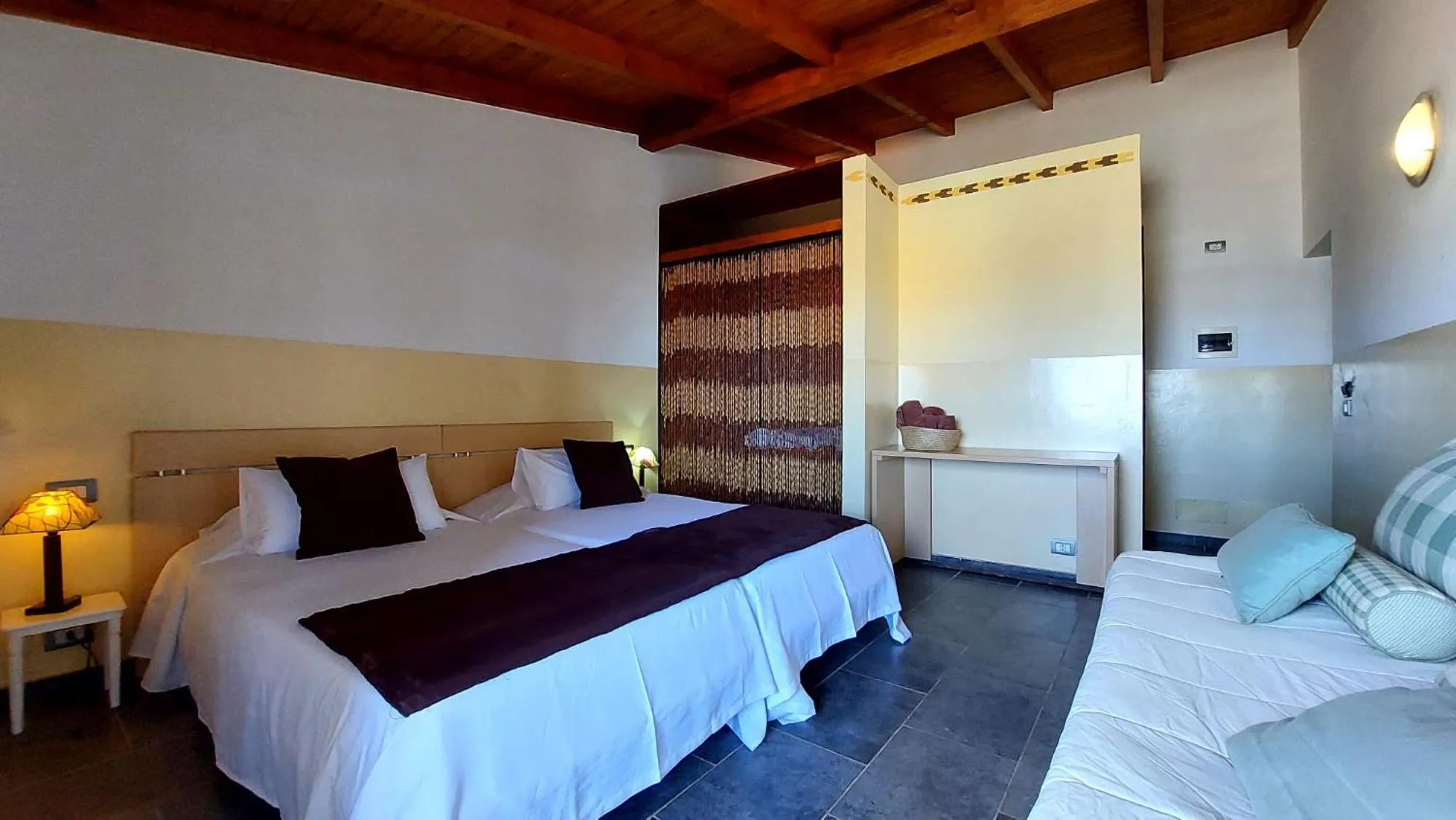 Standard Triple Room in Pensao Porta do Vento