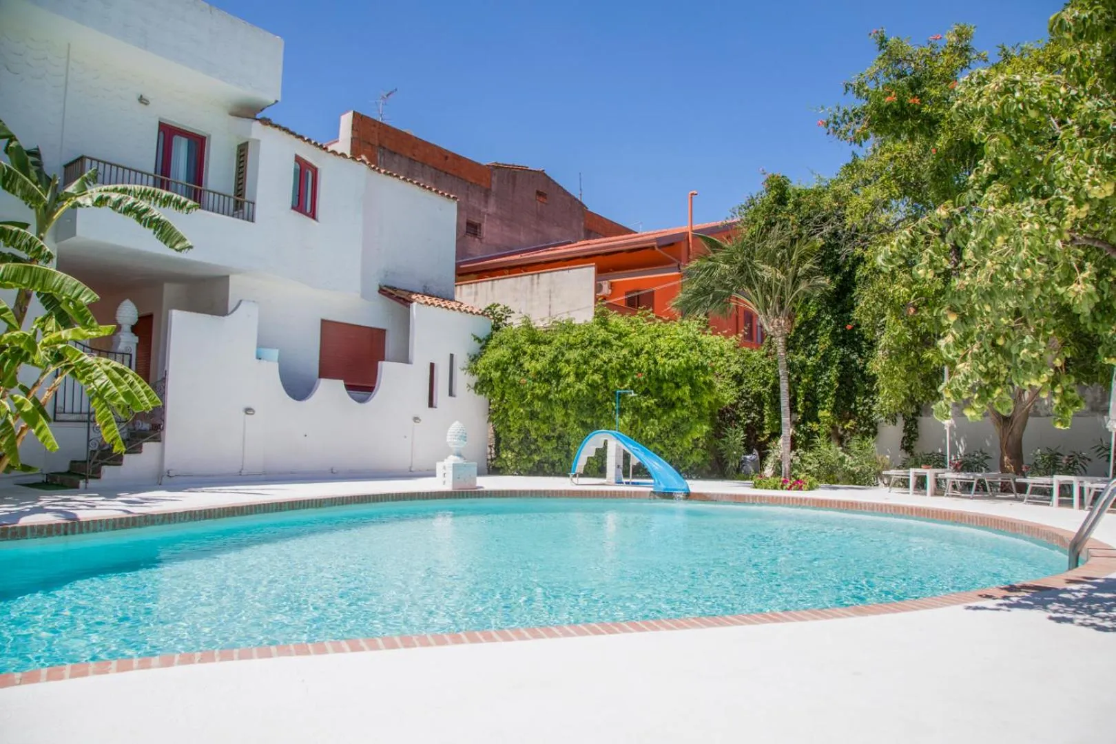 Swimming pool in Assinos Palace Hotel