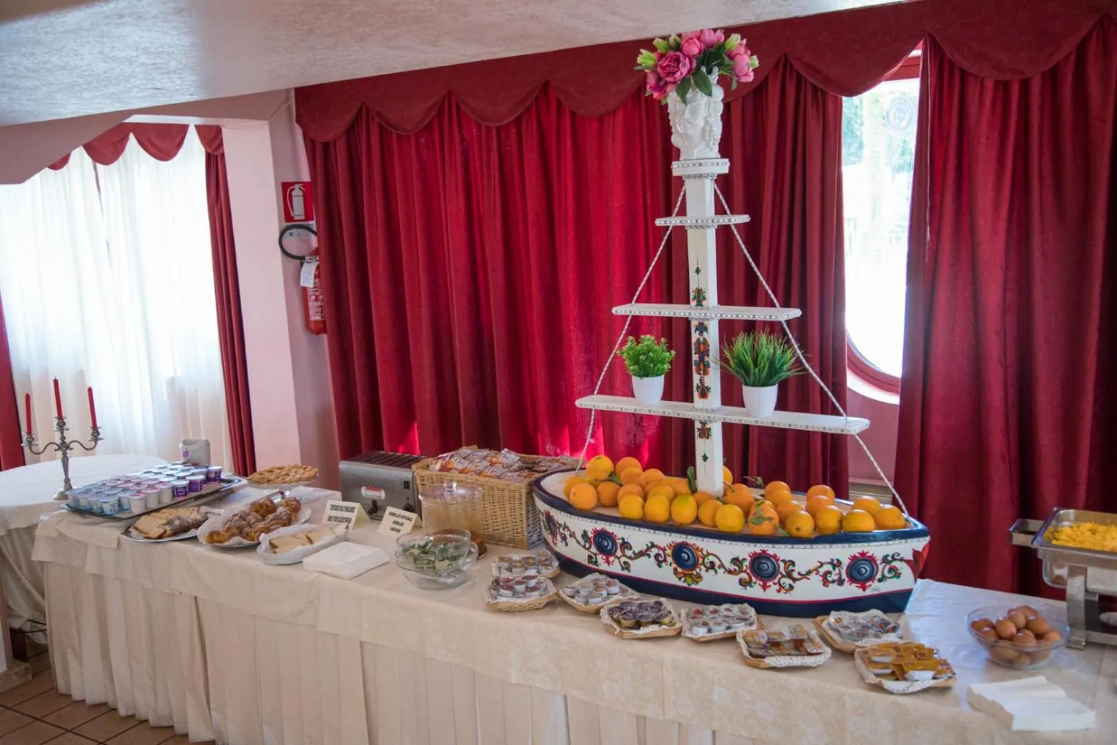 Food in Assinos Palace Hotel