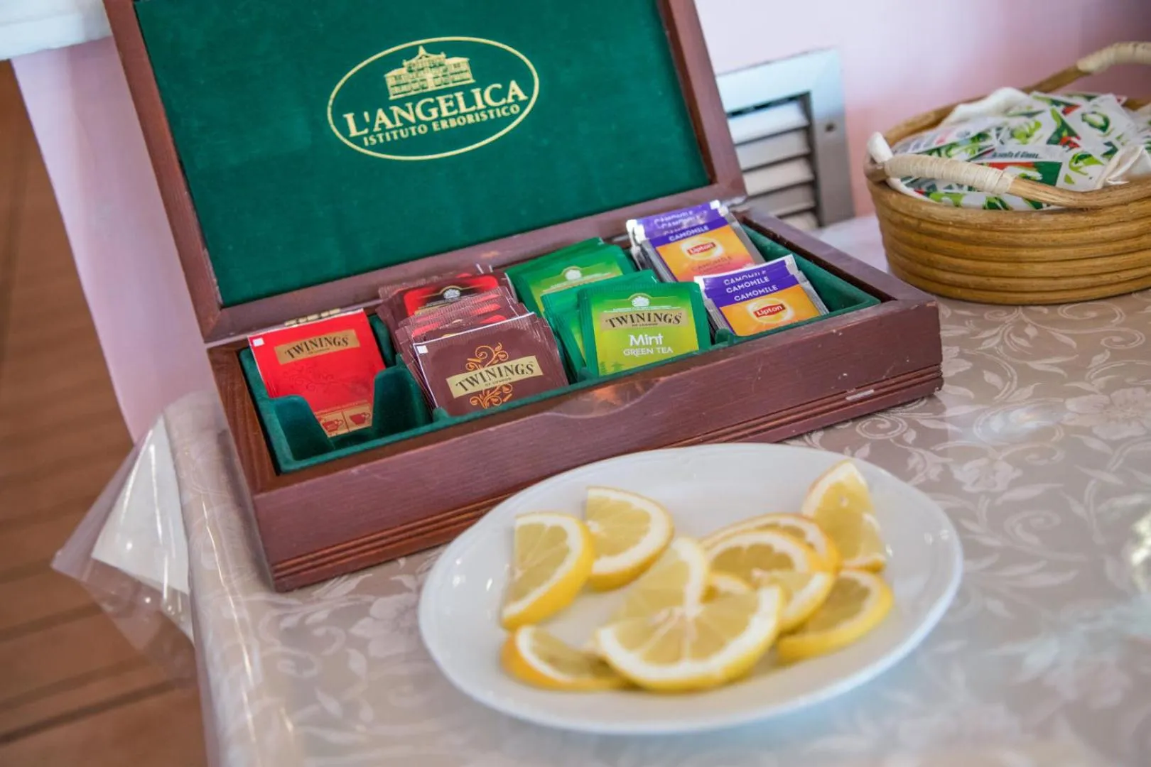 Non alcoholic drinks in Assinos Palace Hotel