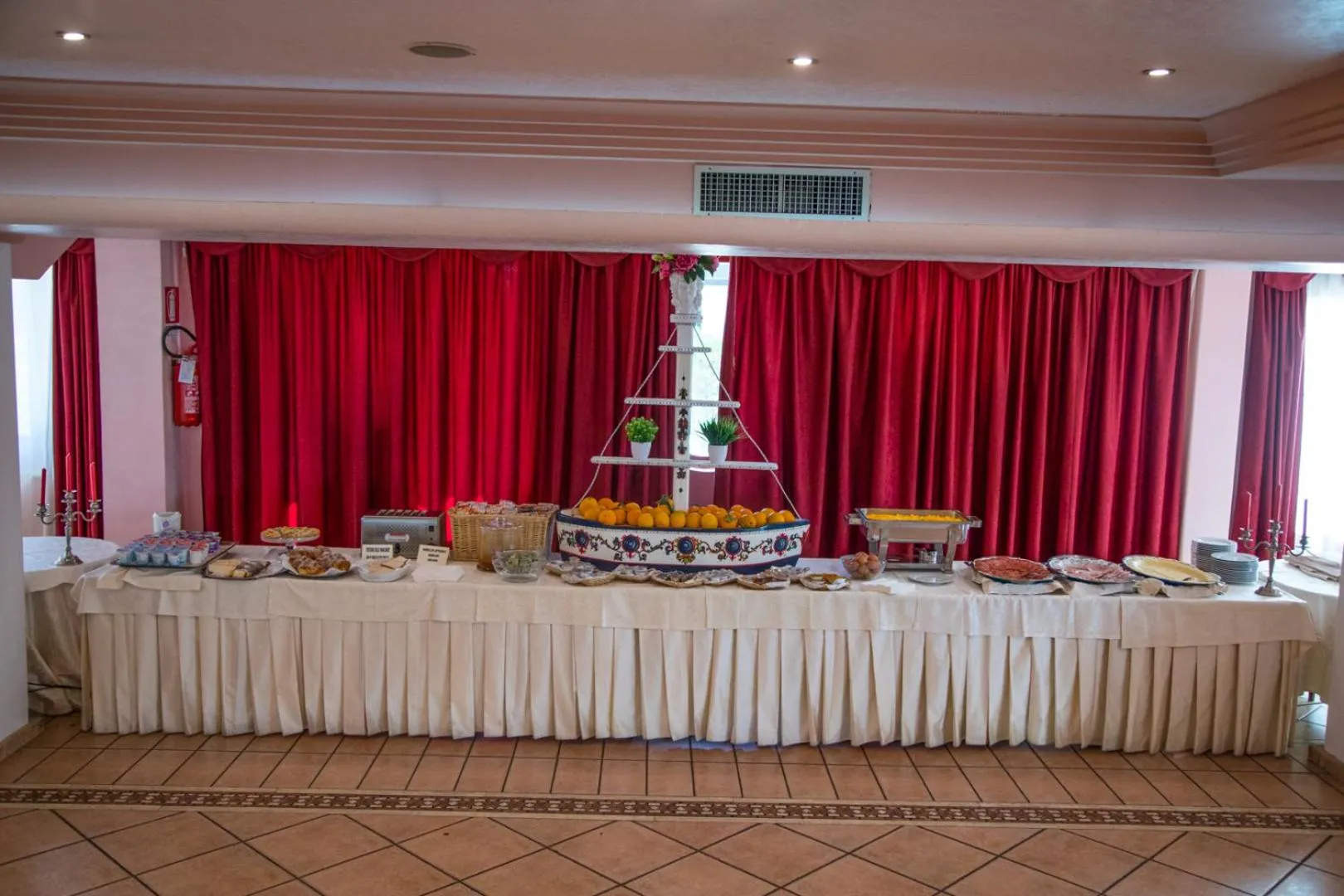 Food in Assinos Palace Hotel