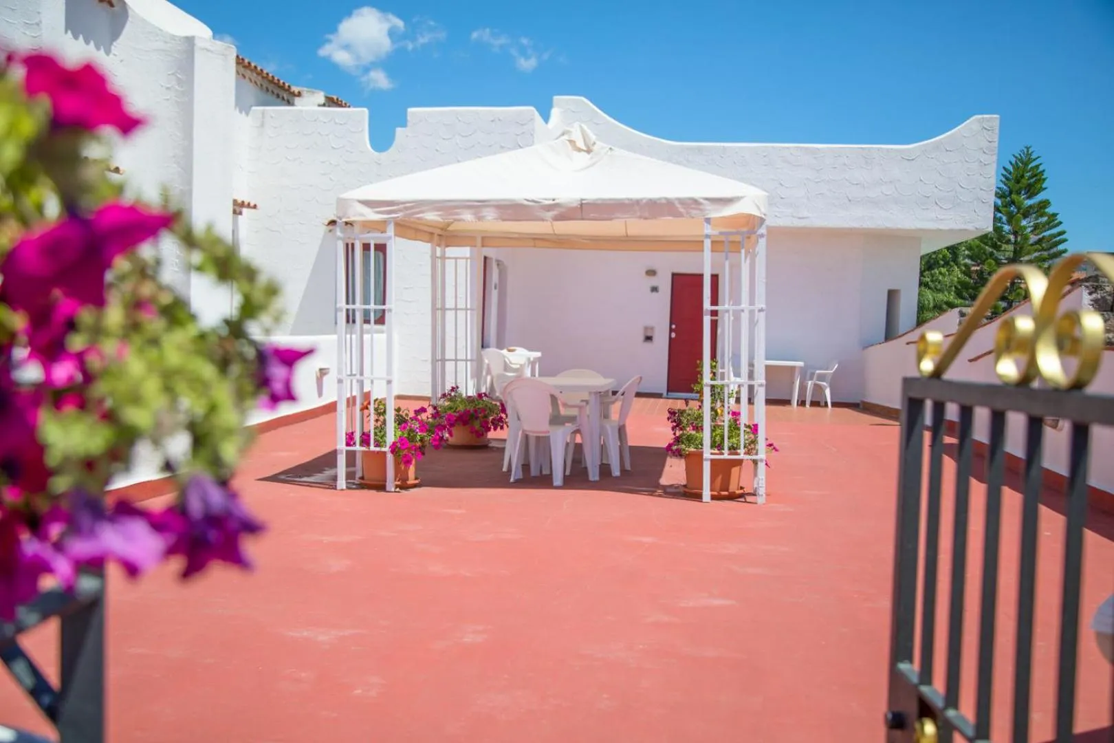 Balcony/Terrace in Assinos Palace Hotel