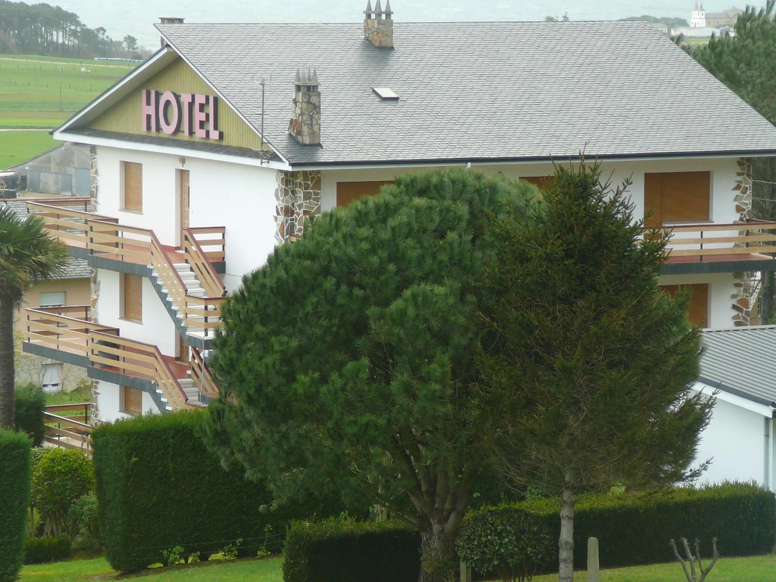 Facade/entrance in Hotel el Pinar